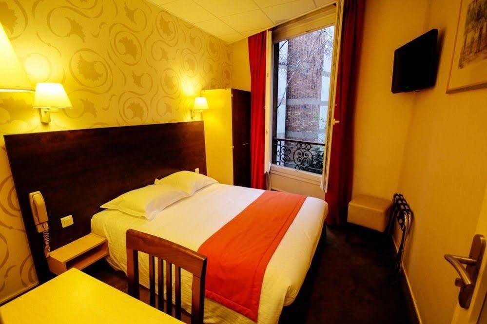 Des Trois Gares 3* Parigi