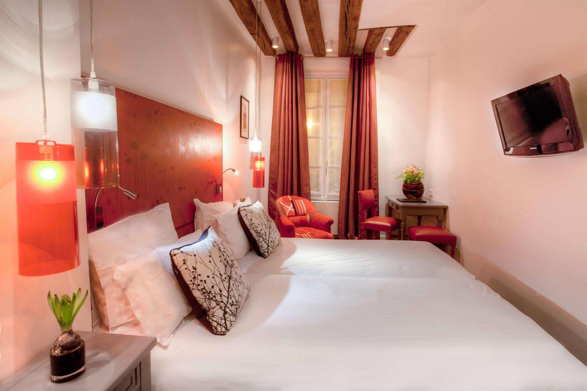 Sèvres Saint Germain Hotel