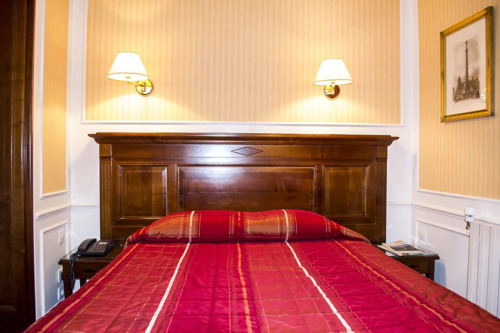 Touring Opera Hotel Paris