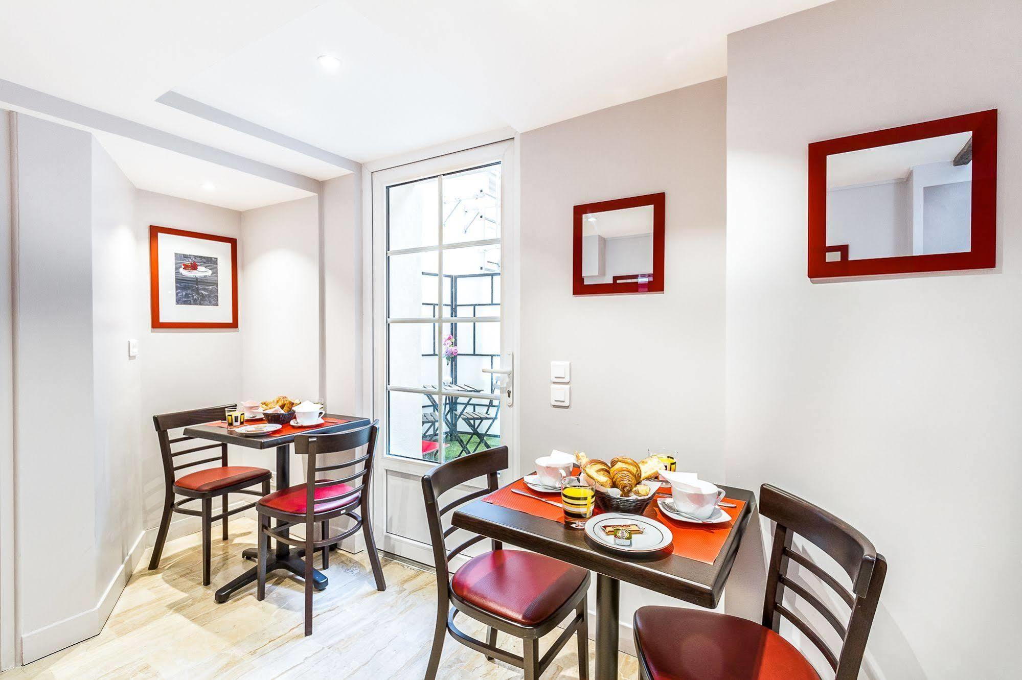 Hotel D'win 2*
