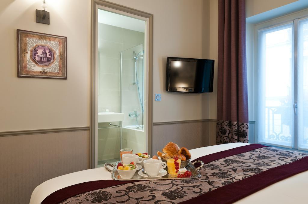 Monceau Wagram 4*