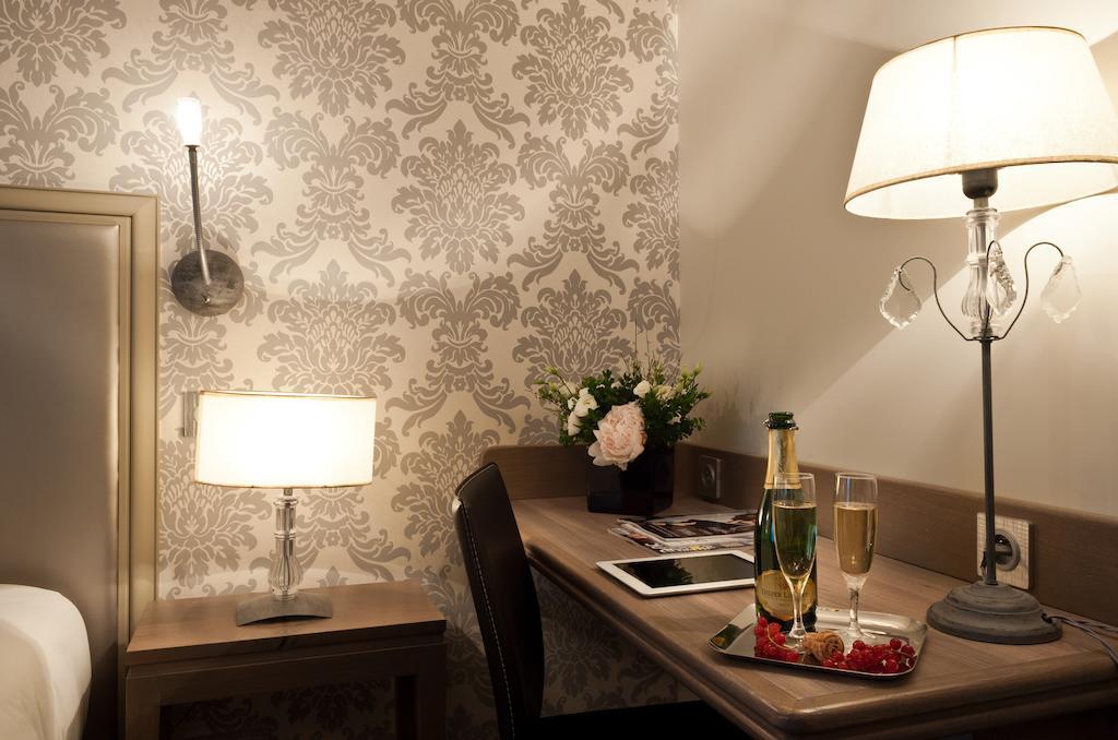 Hotel Monceau Wagram 4*