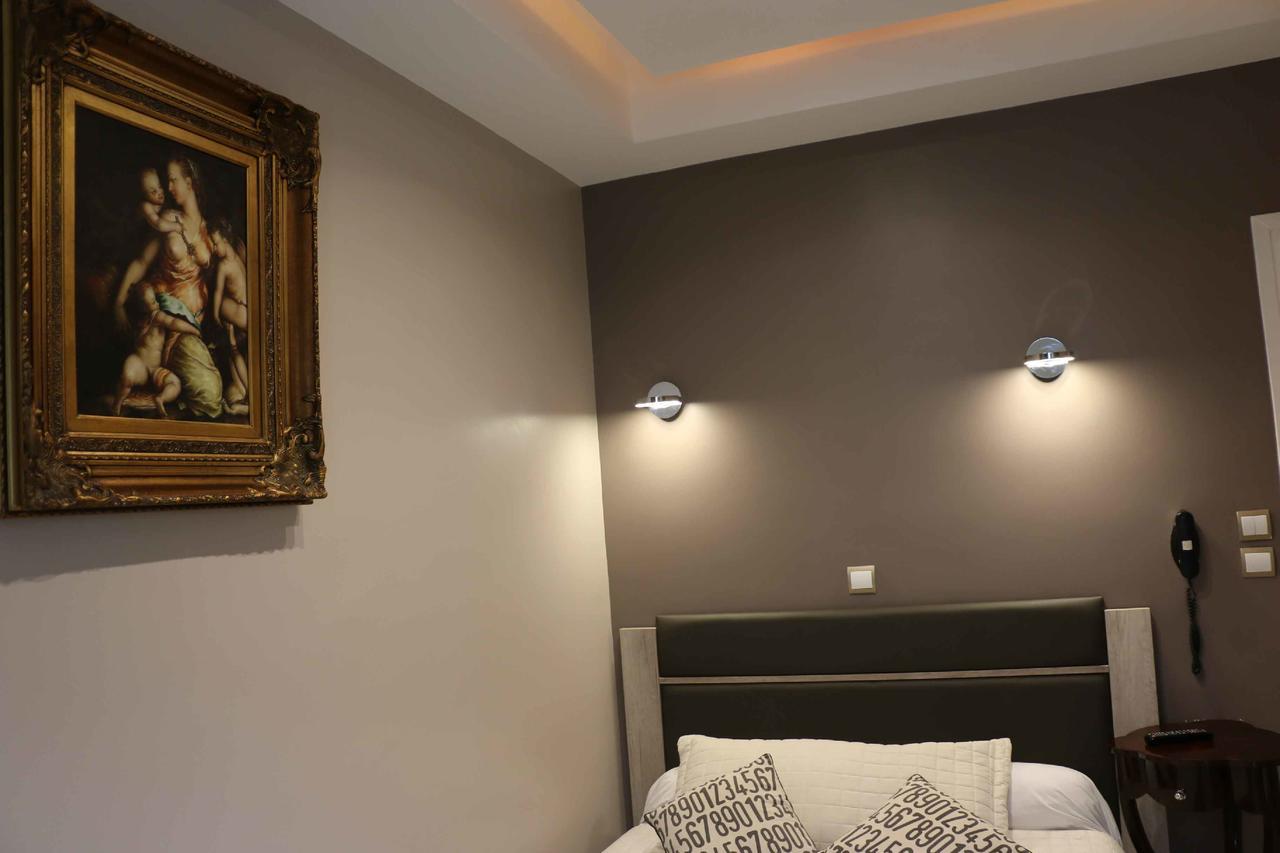 Camelia Prestige - Place De La Nation Hotel
