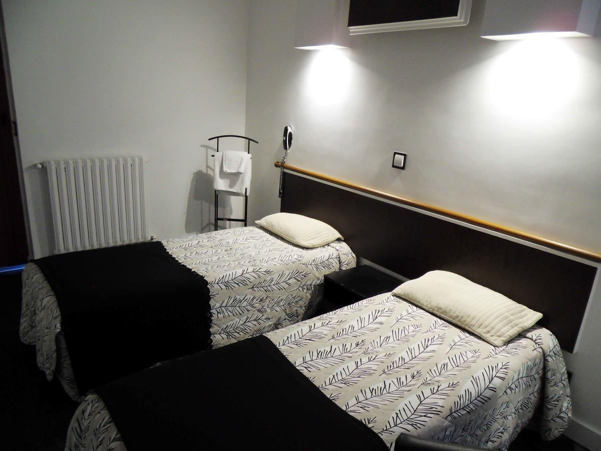 Hotel Camelia Prestige - Place De La Nation 2*