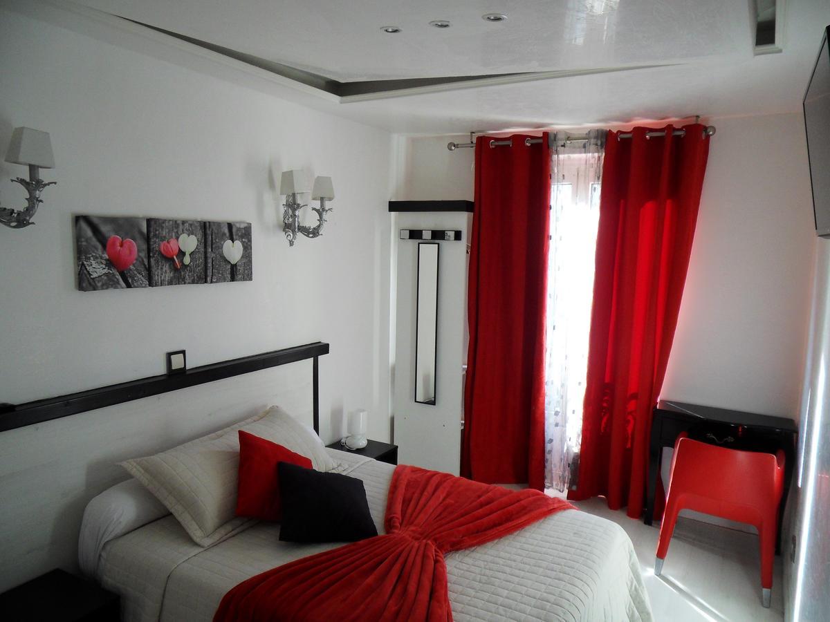 Camelia Prestige - Place De La Nation Hotel 2*