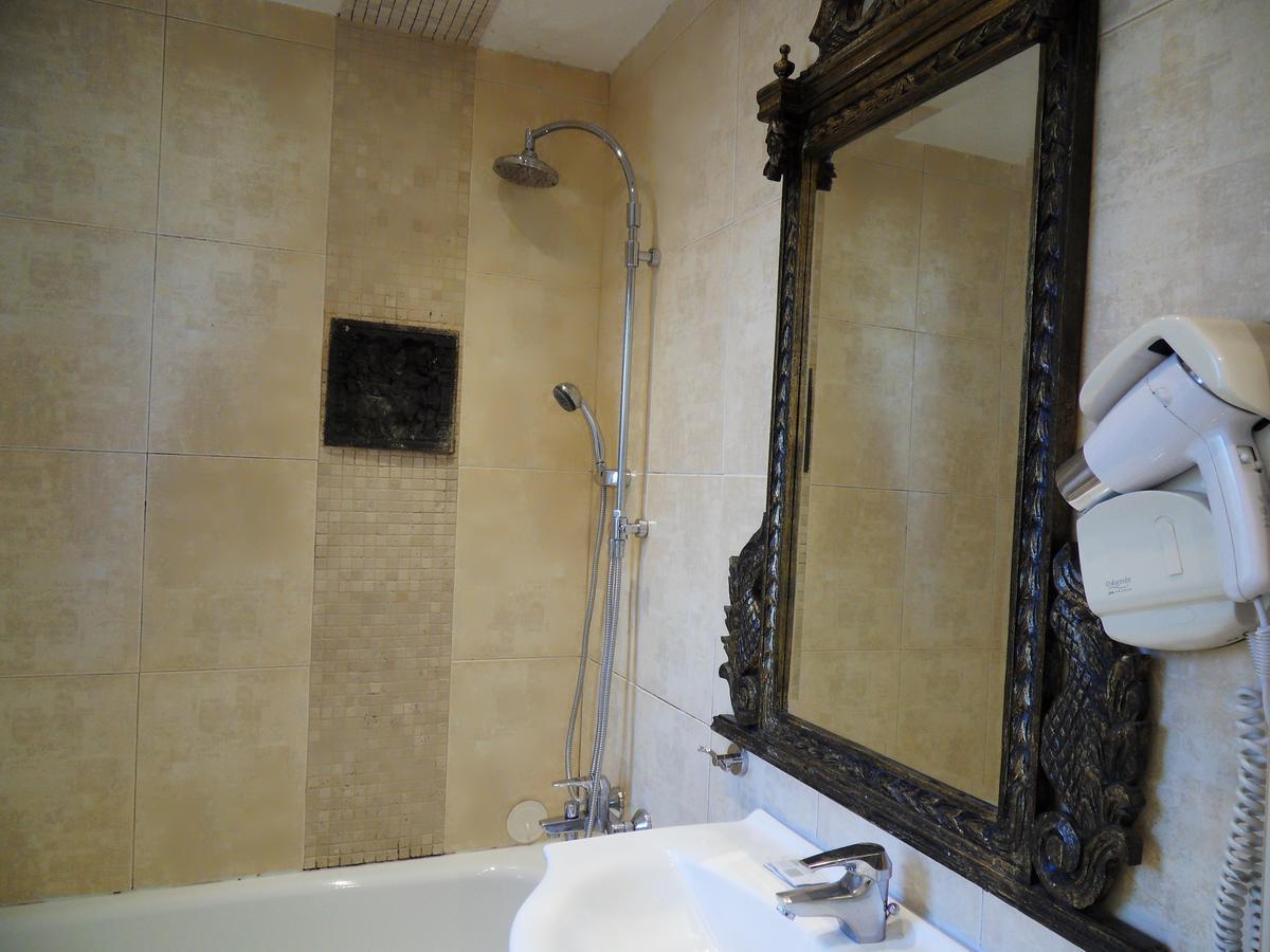 Camelia Prestige - Place De La Nation Hotel