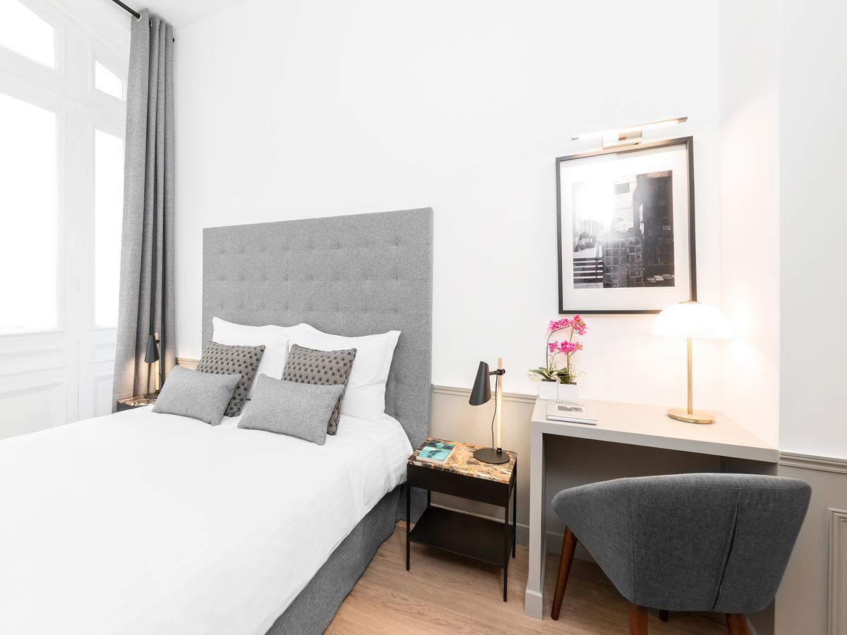 Livinparis - Luxury 3 & 4 Bedrooms Montmartre I *