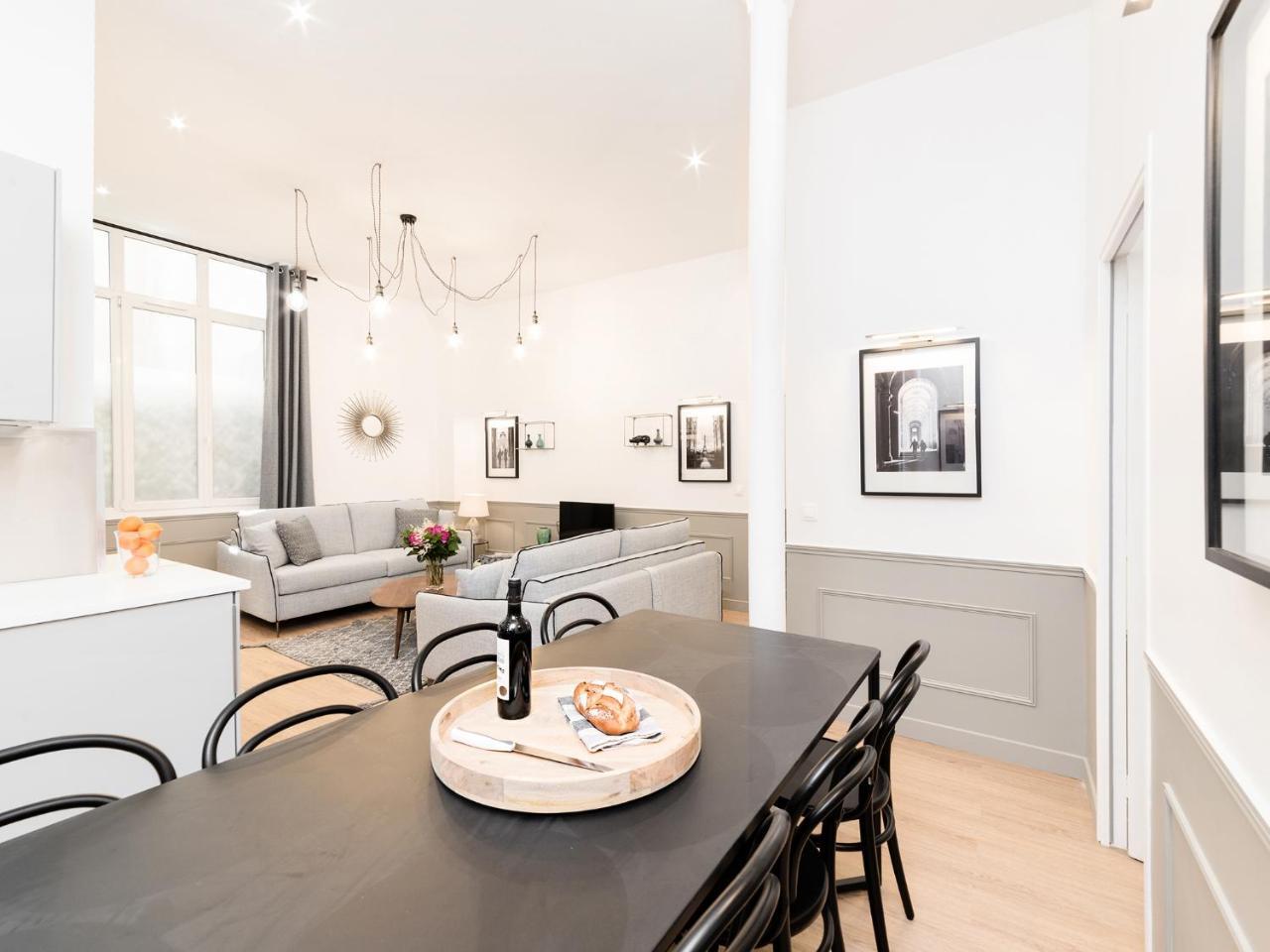 Appartamento Livinparis - Luxury 3 & 4 Bedrooms Montmartre I *