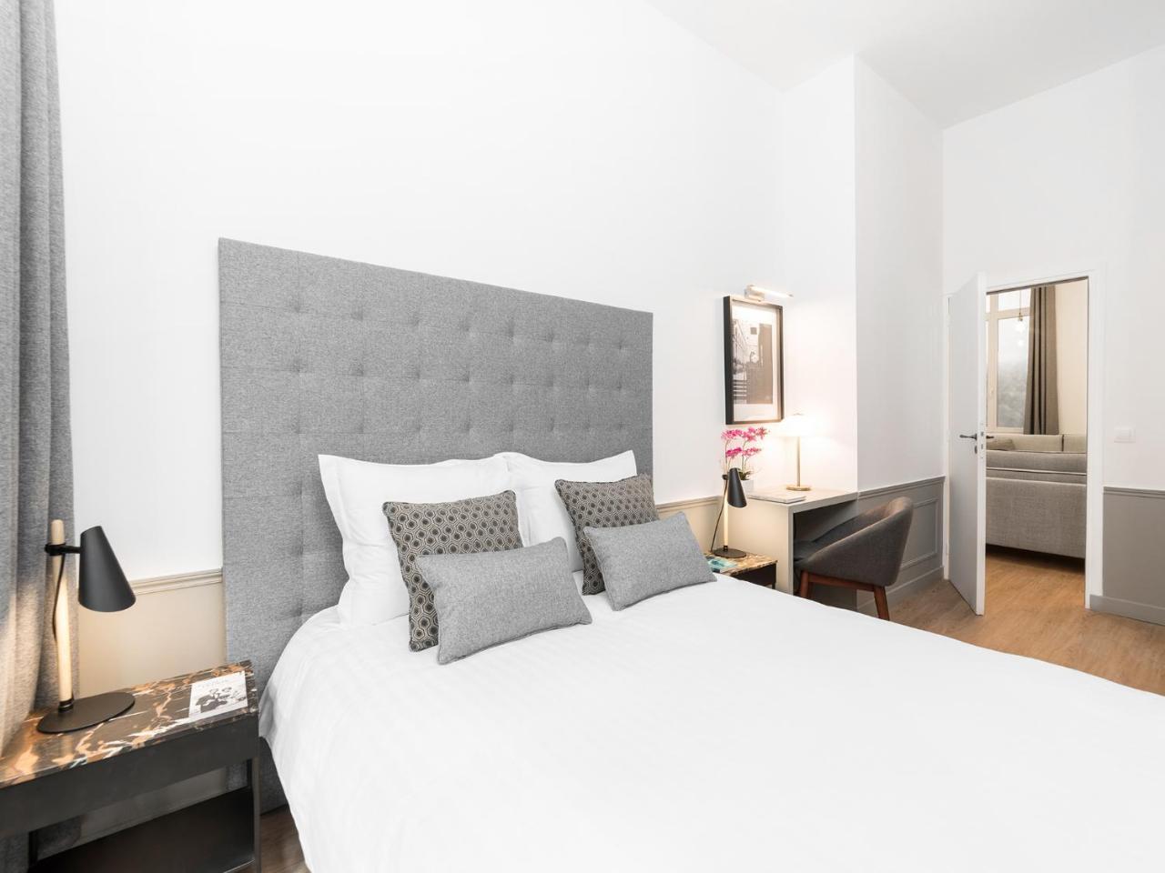 Appartamento Livinparis - Luxury 3 & 4 Bedrooms Montmartre I *