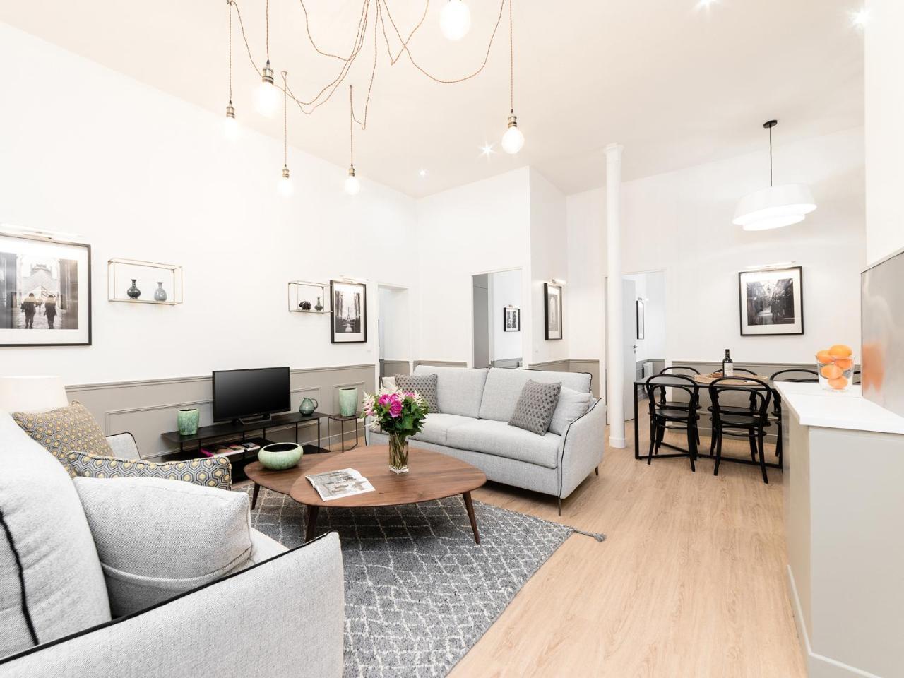 Appartamento Livinparis - Luxury 3 & 4 Bedrooms Montmartre I