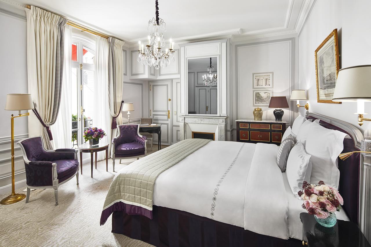 Hotel Plaza Athénée - Dorchester Collection Parigi