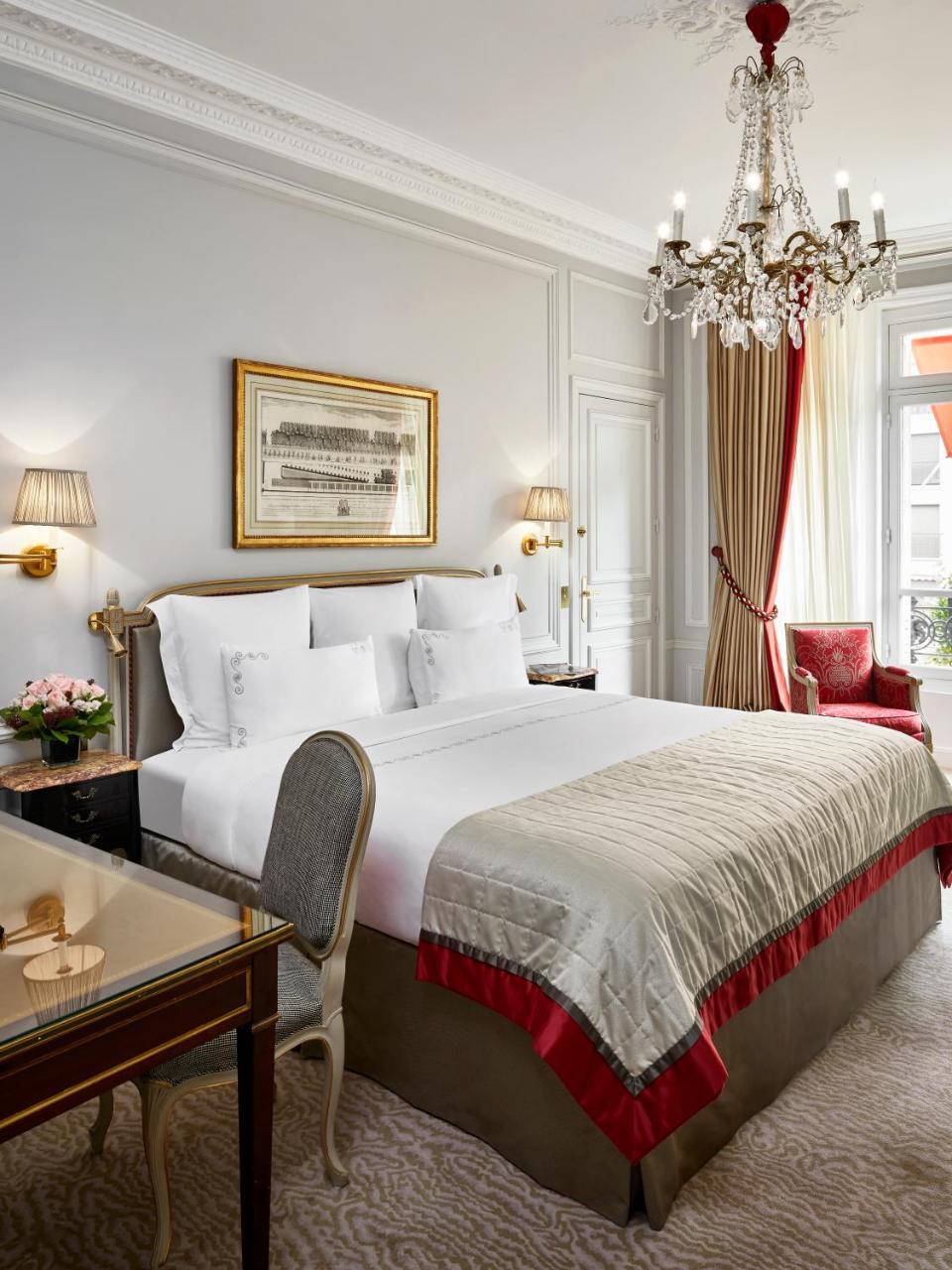 Hotel Plaza Athénée - Dorchester Collection