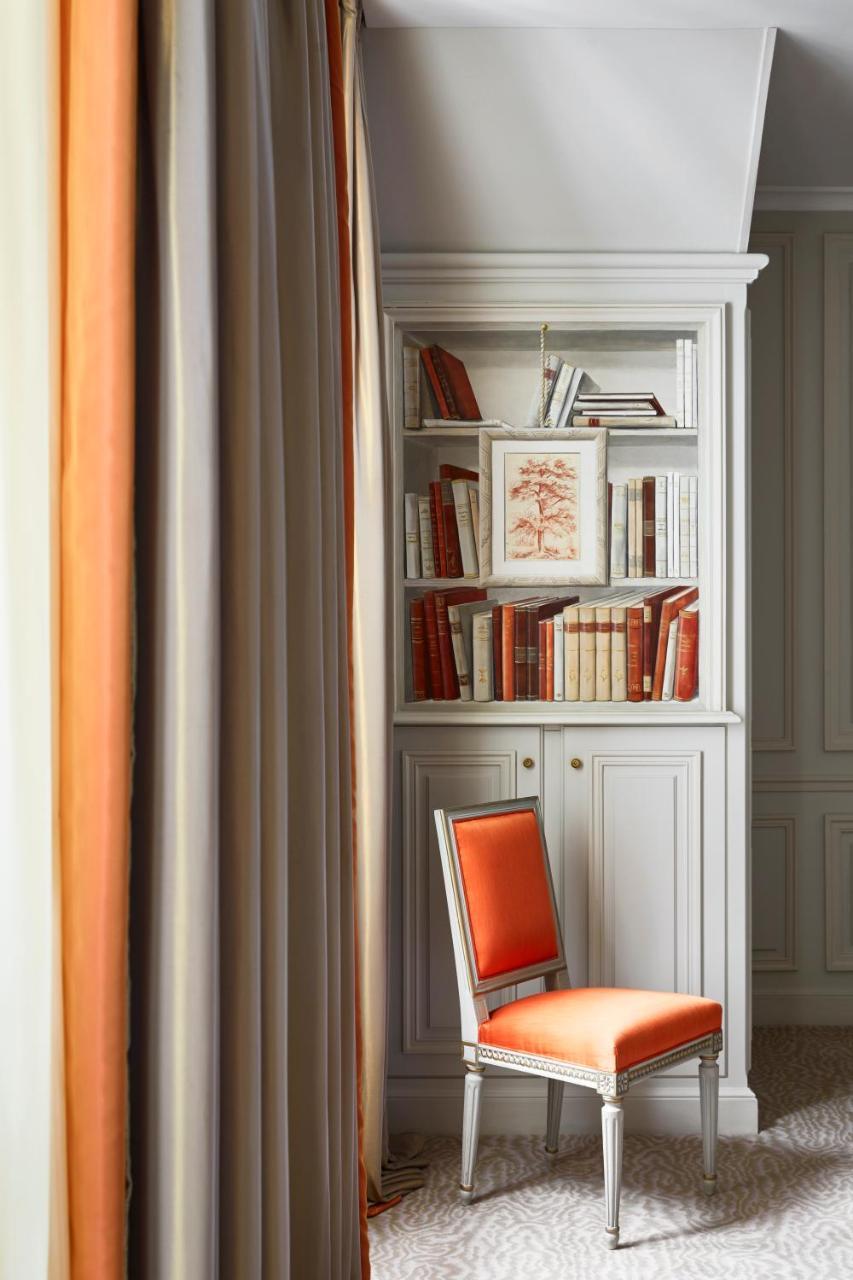 Plaza Athénée - Dorchester Collection