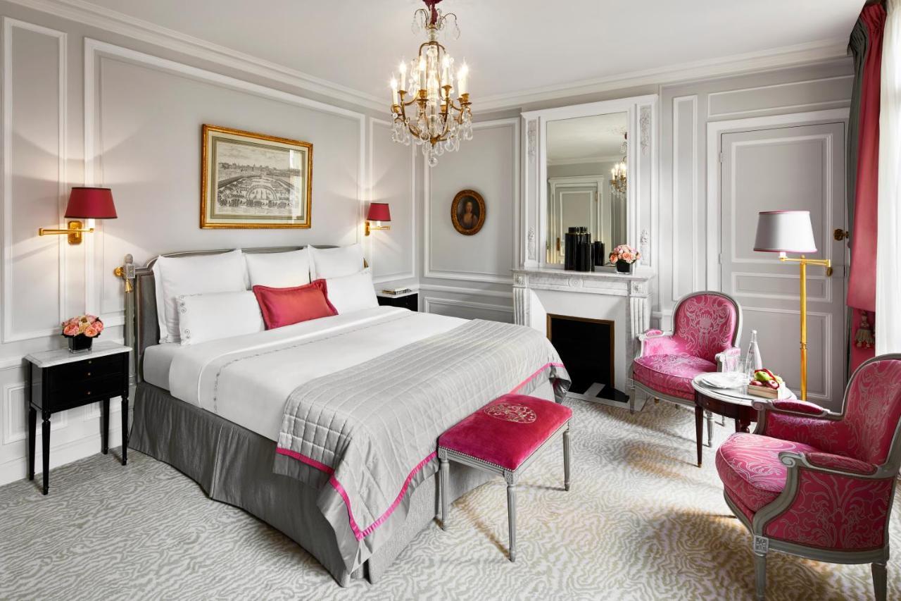 Hotel Plaza Athénée - Dorchester Collection 5*