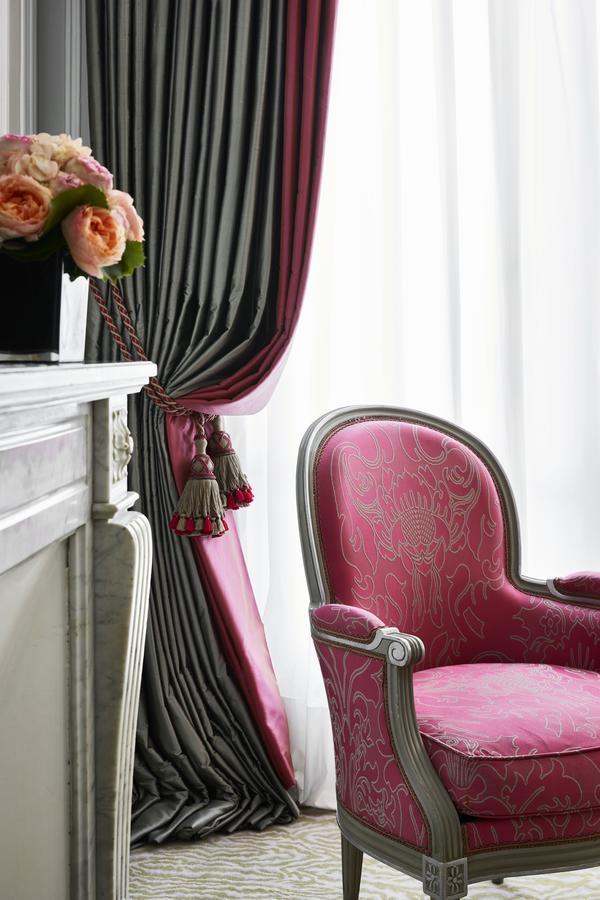 Hotel Plaza Athénée - Dorchester Collection Parigi