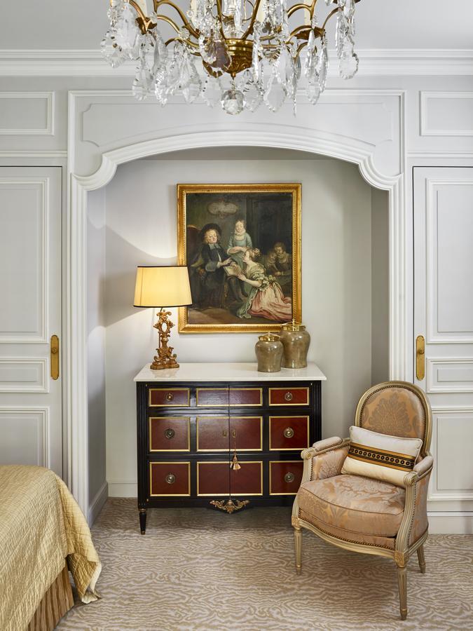Plaza Athénée - Dorchester Collection 5*