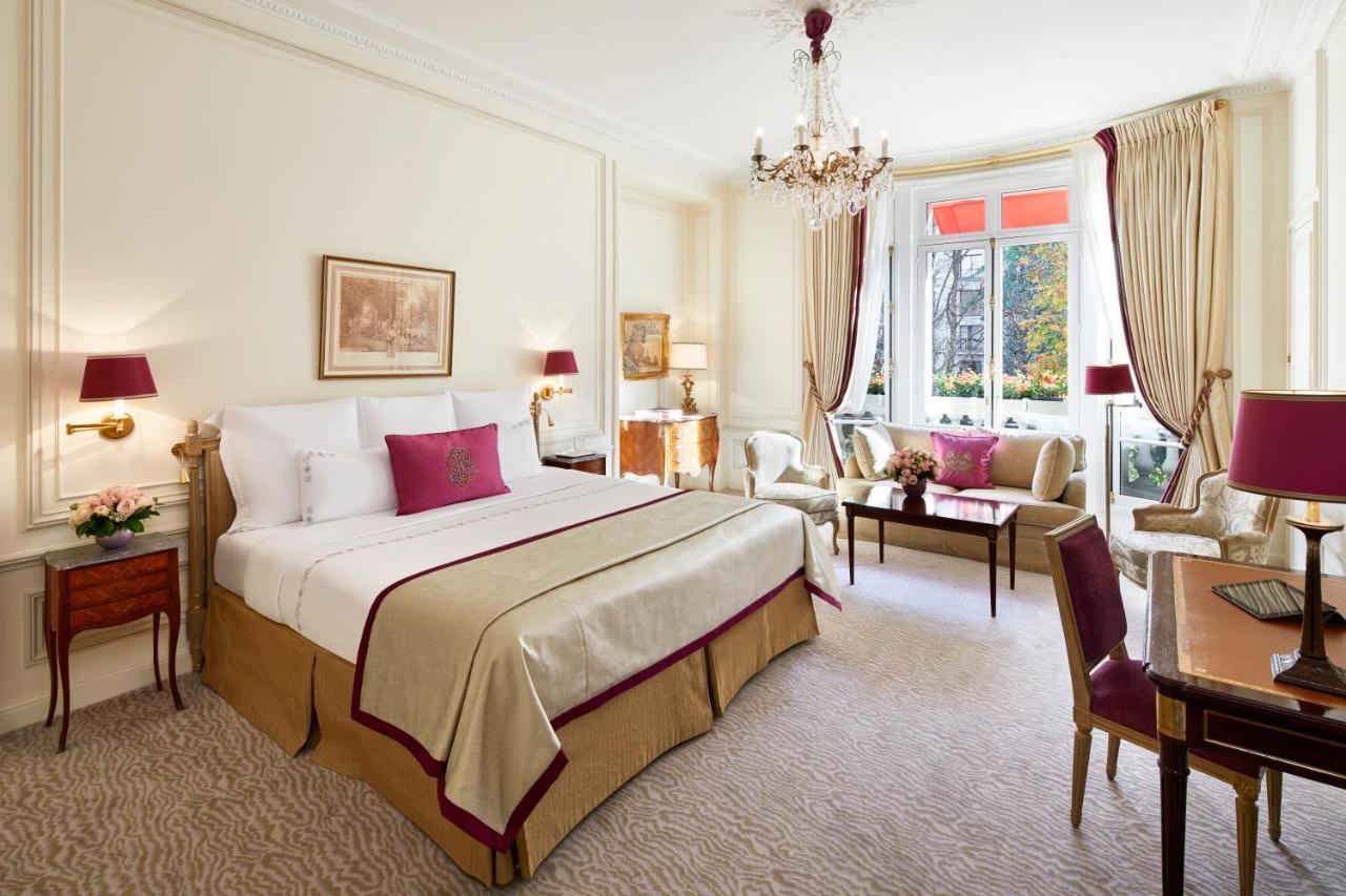 Plaza Athénée - Dorchester Collection Hotel Parigi