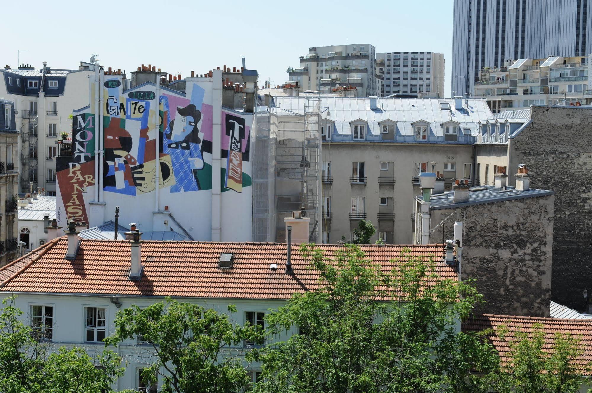 Odessa Montparnasse Hotel 2*