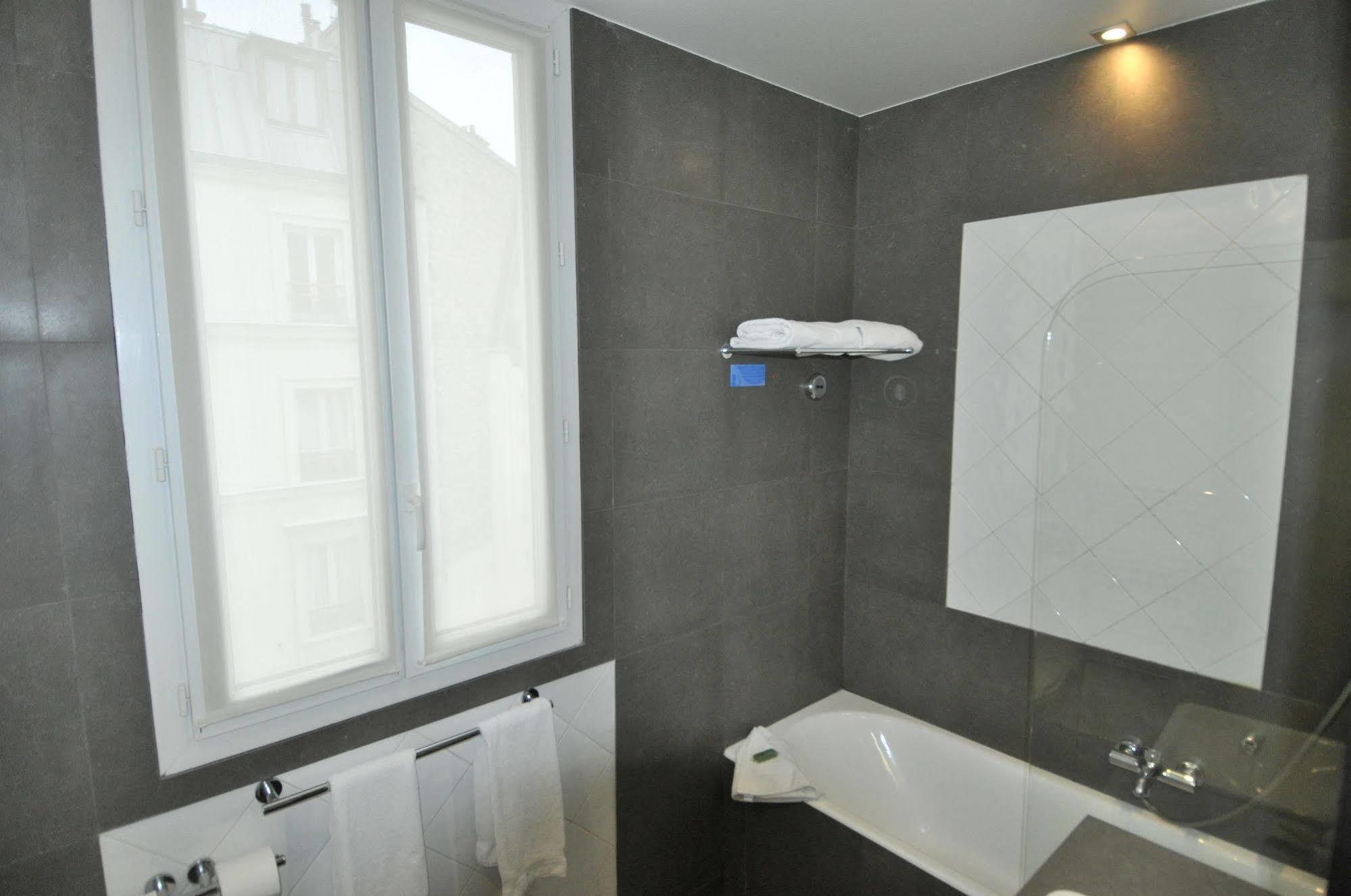 Hotel Duret Champs Elysees Parigi
