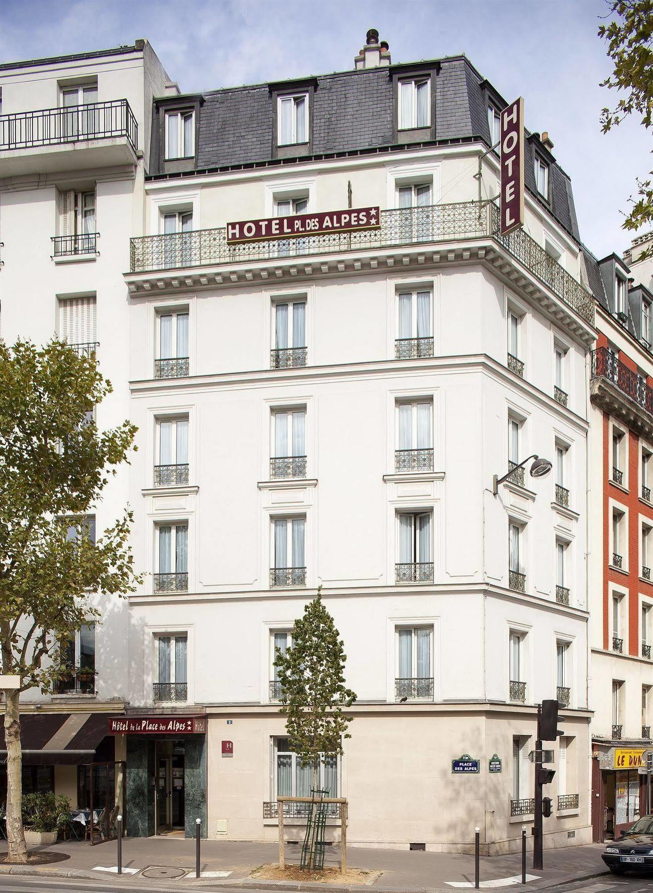 De La Place Des Alpes Hotel 2*