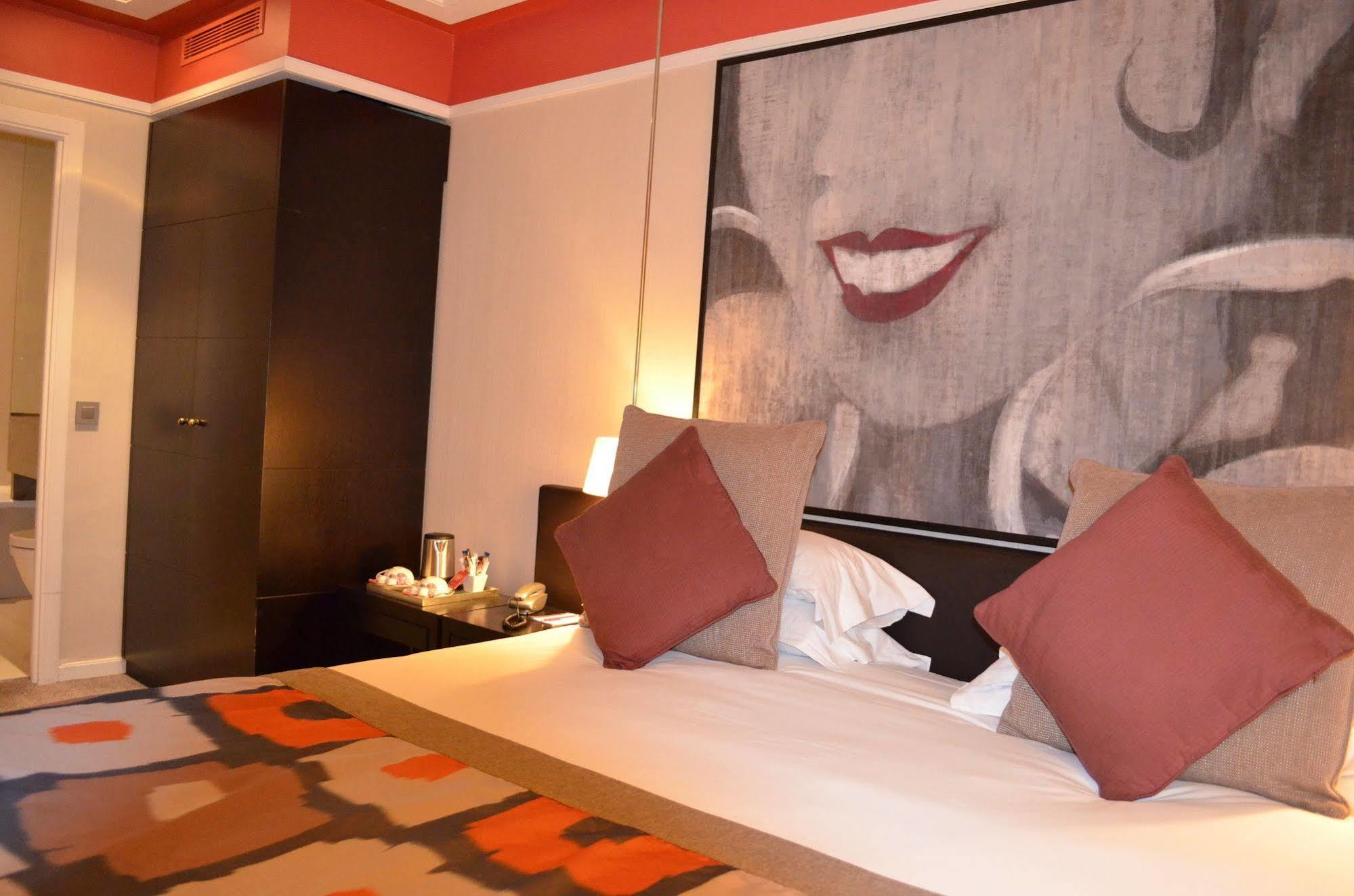 Hotel L'inattendu 4*