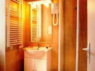 Hotel Blanche Montmartre Parigi