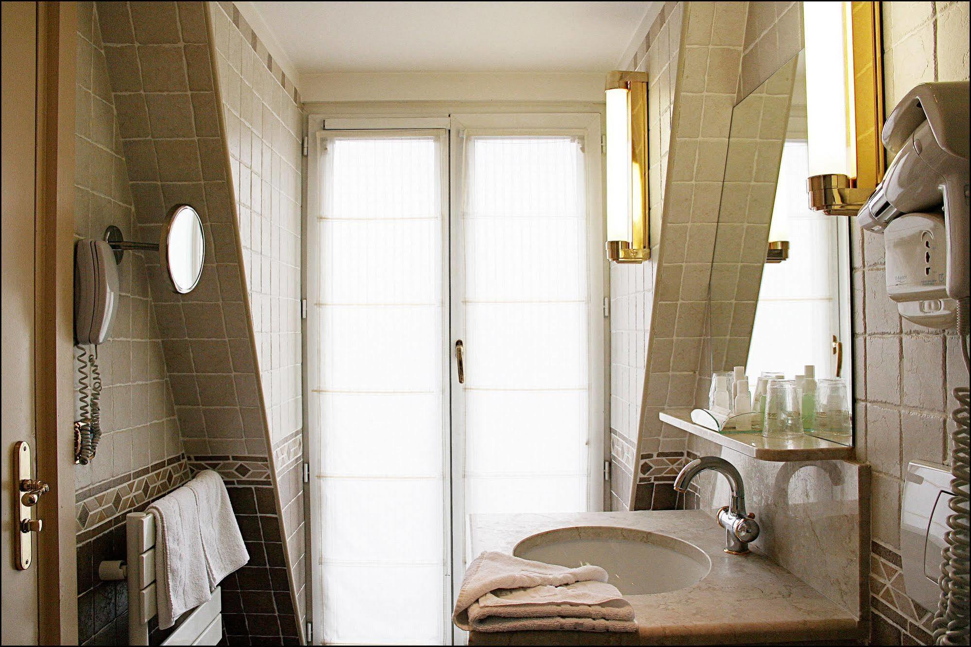 Pavillon Opera Bourse Hotel 3*