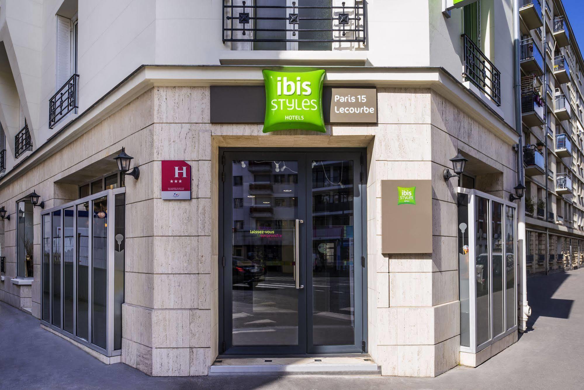 Hotel Ibis Styles 15 Lecourbe 3*
