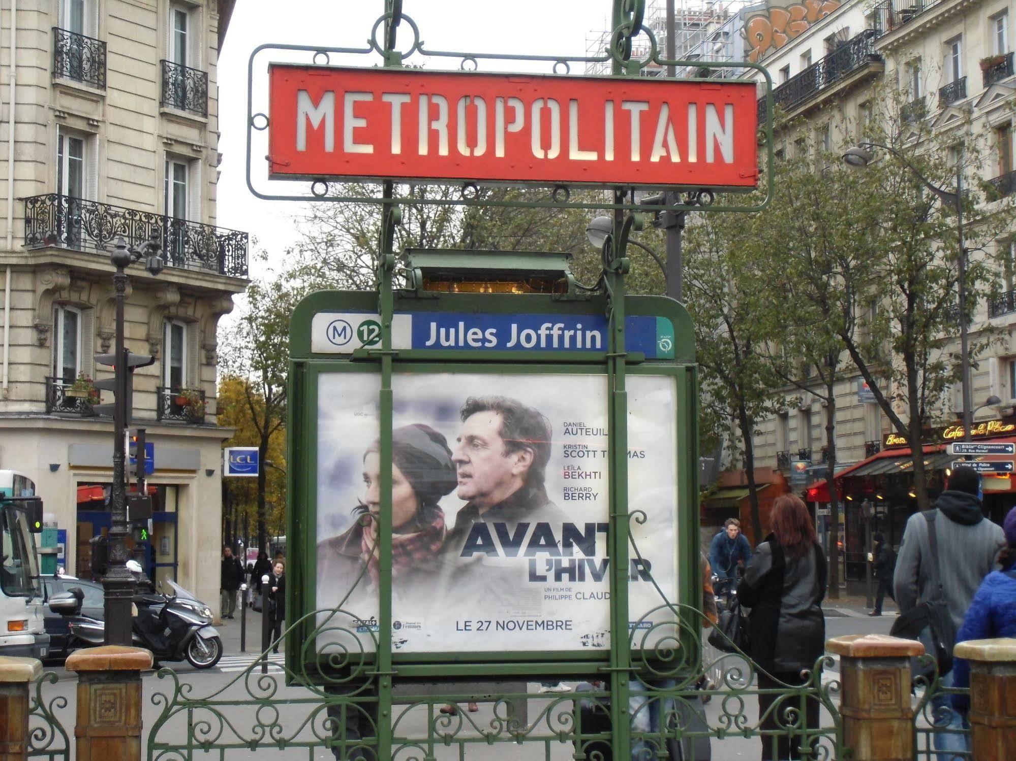 Eden Montmartre 3*