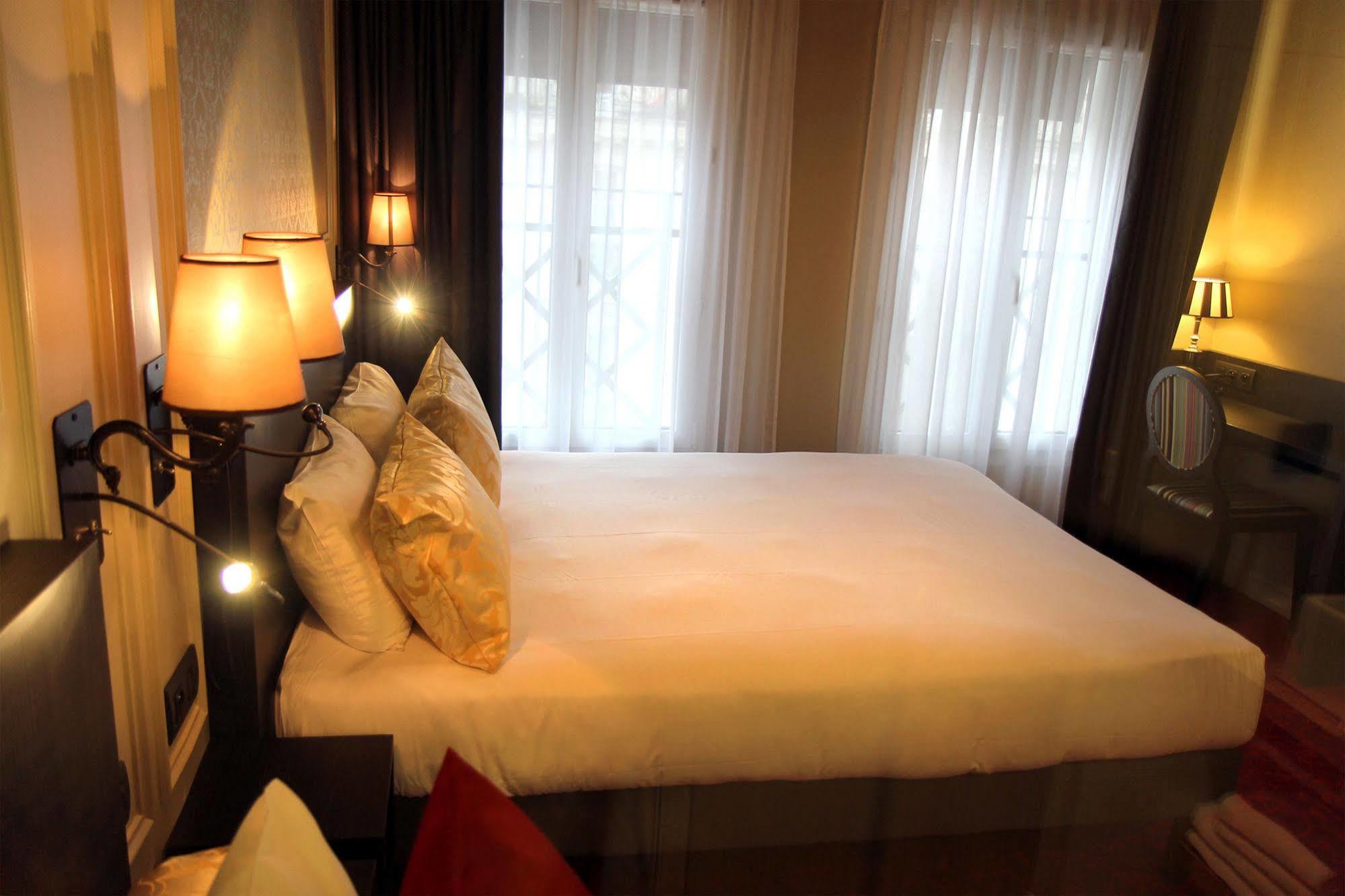 Best Western Le Montmartre - Saint Pierre 3*