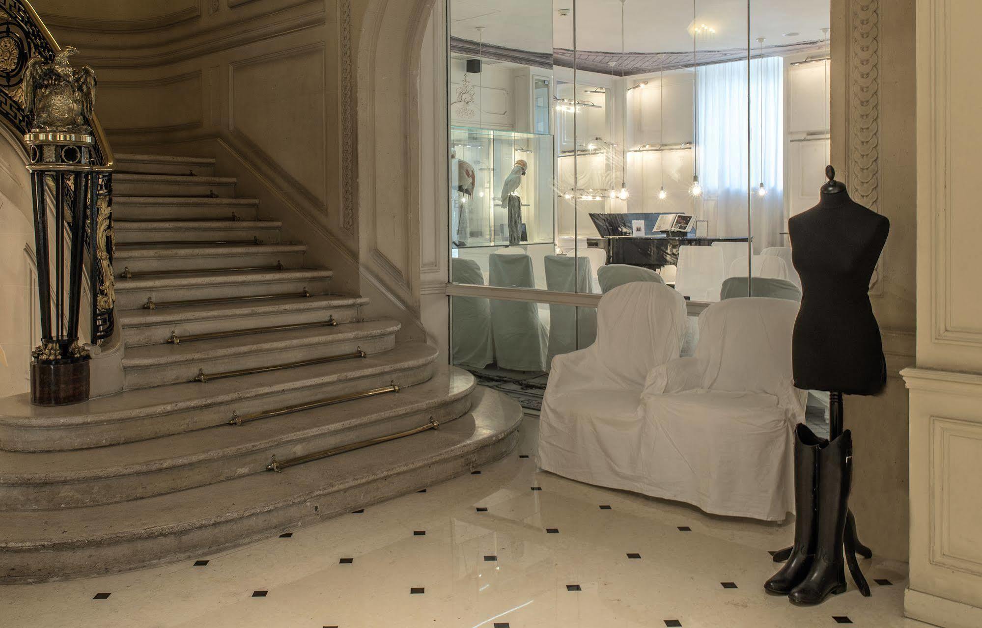 La Maison Champs Elysées Hotel 5*
