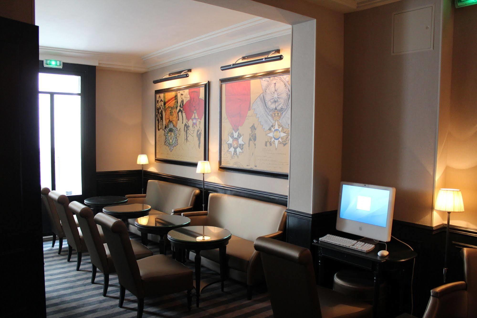 Hotel Saint Cyr Etoile