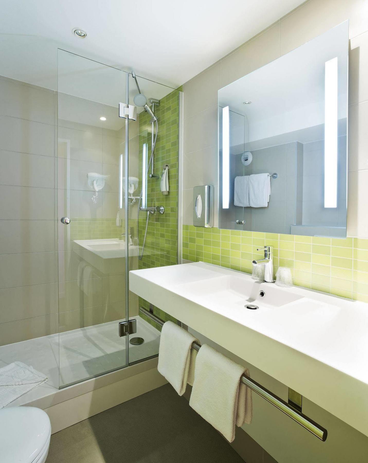 Ibis Styles Gare De L'est Tgv Hotel Parigi