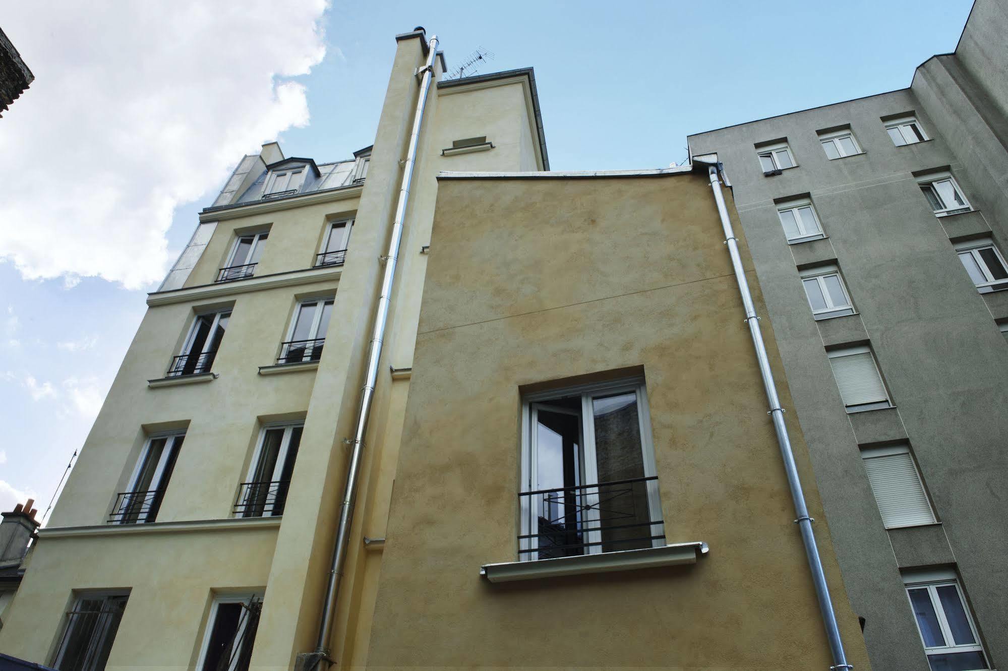 Montmartre Clignancourt Hotel