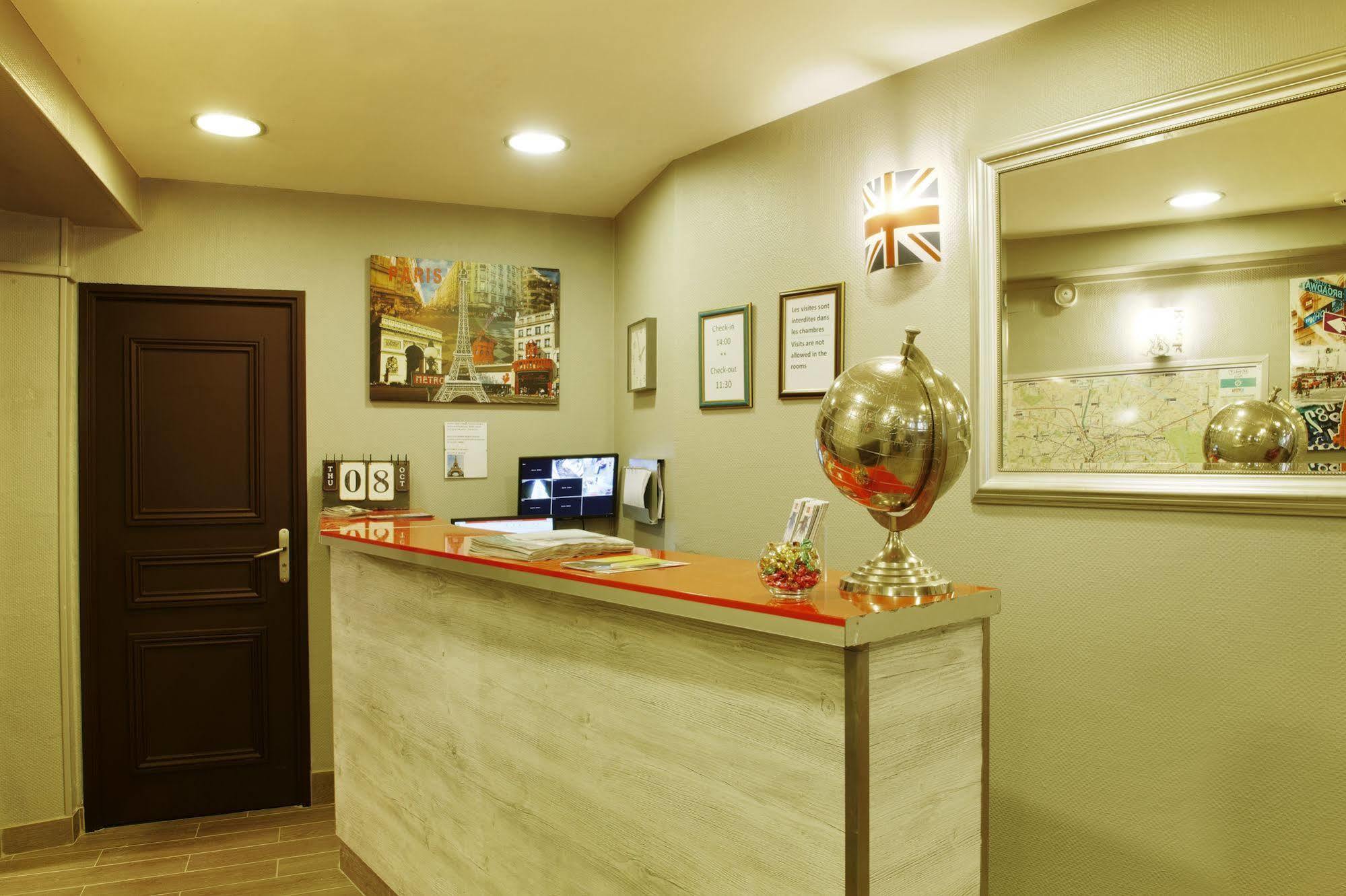 Montmartre Clignancourt Hotel Parigi