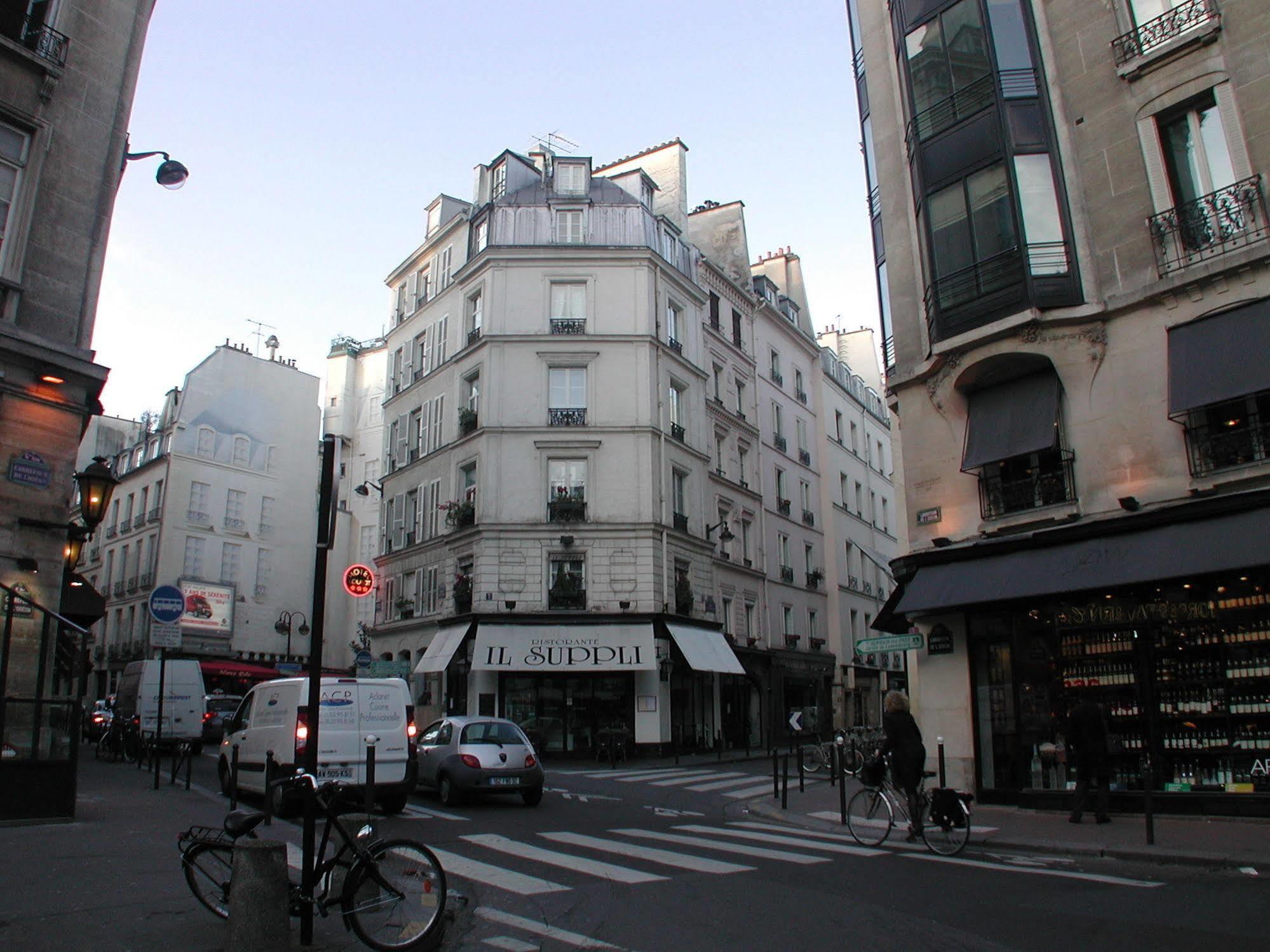 Conde Chic Appartamento Parigi