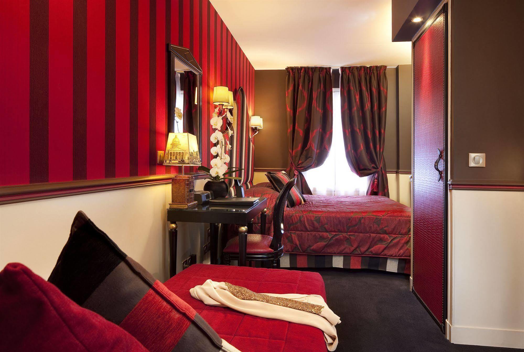 Riviera Elysees 3* Parigi