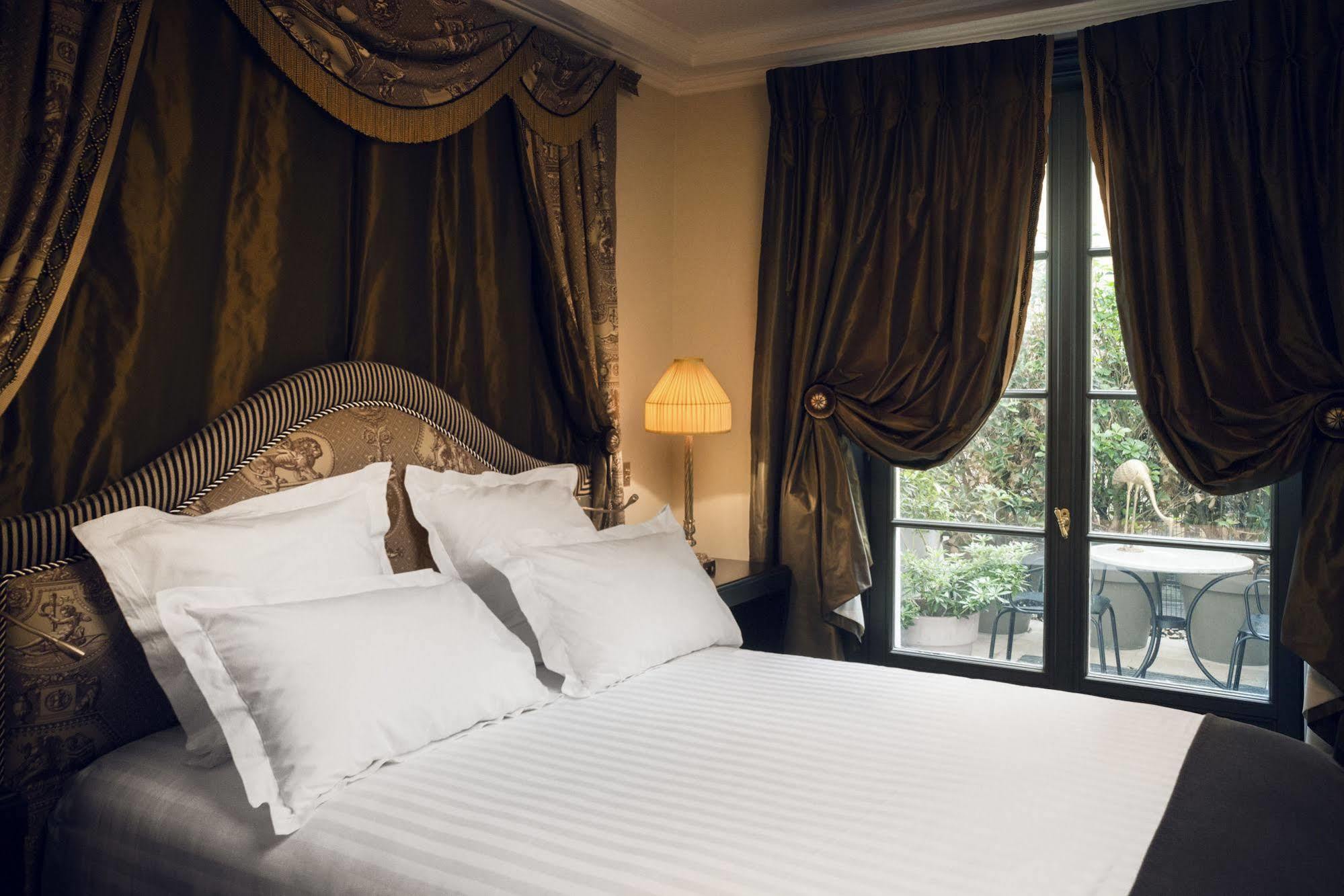 Hotel Maison Athénée Parigi