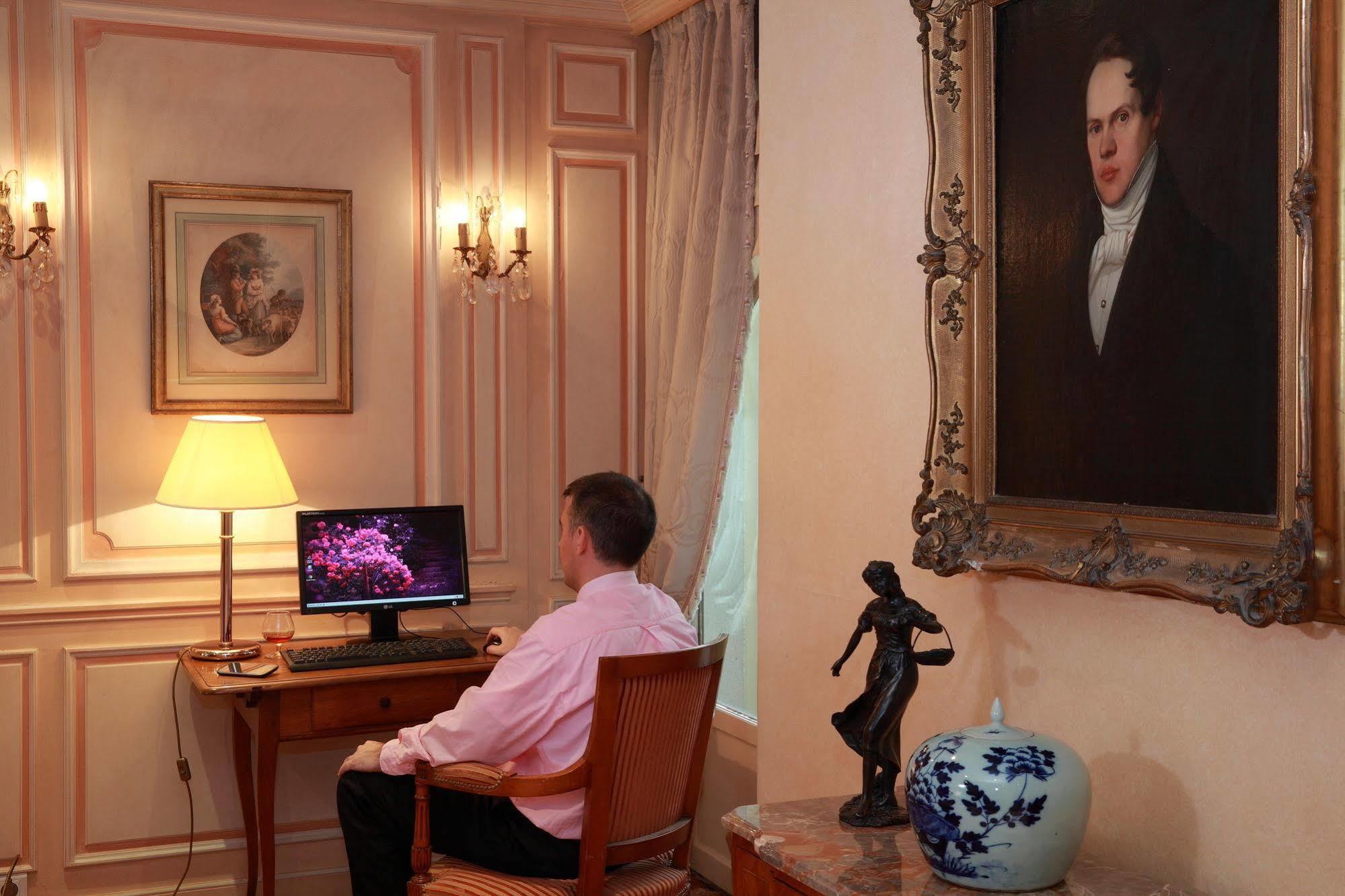 Hotel Mayflower Parigi