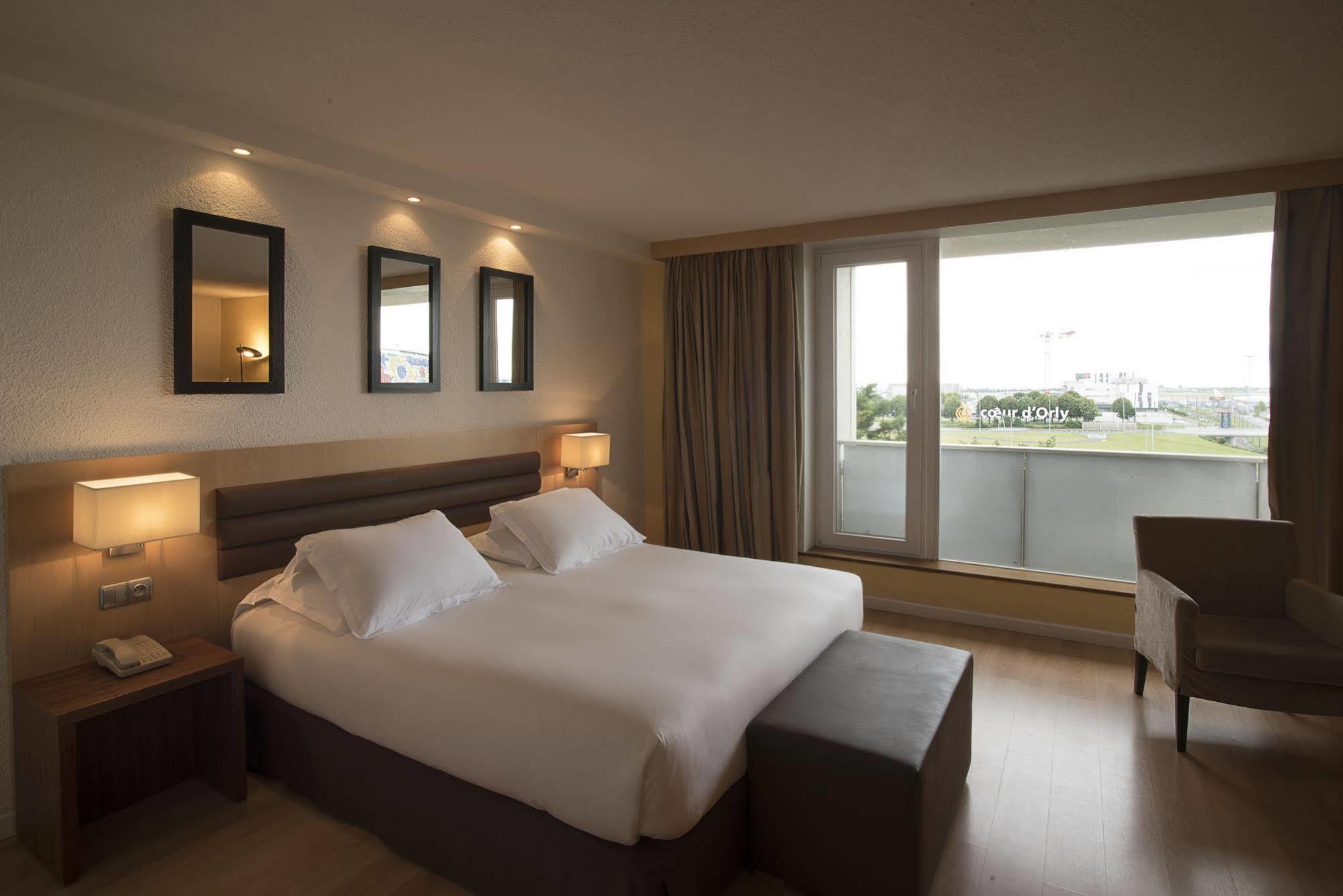 Hilton Orly Airport 4* Parigi
