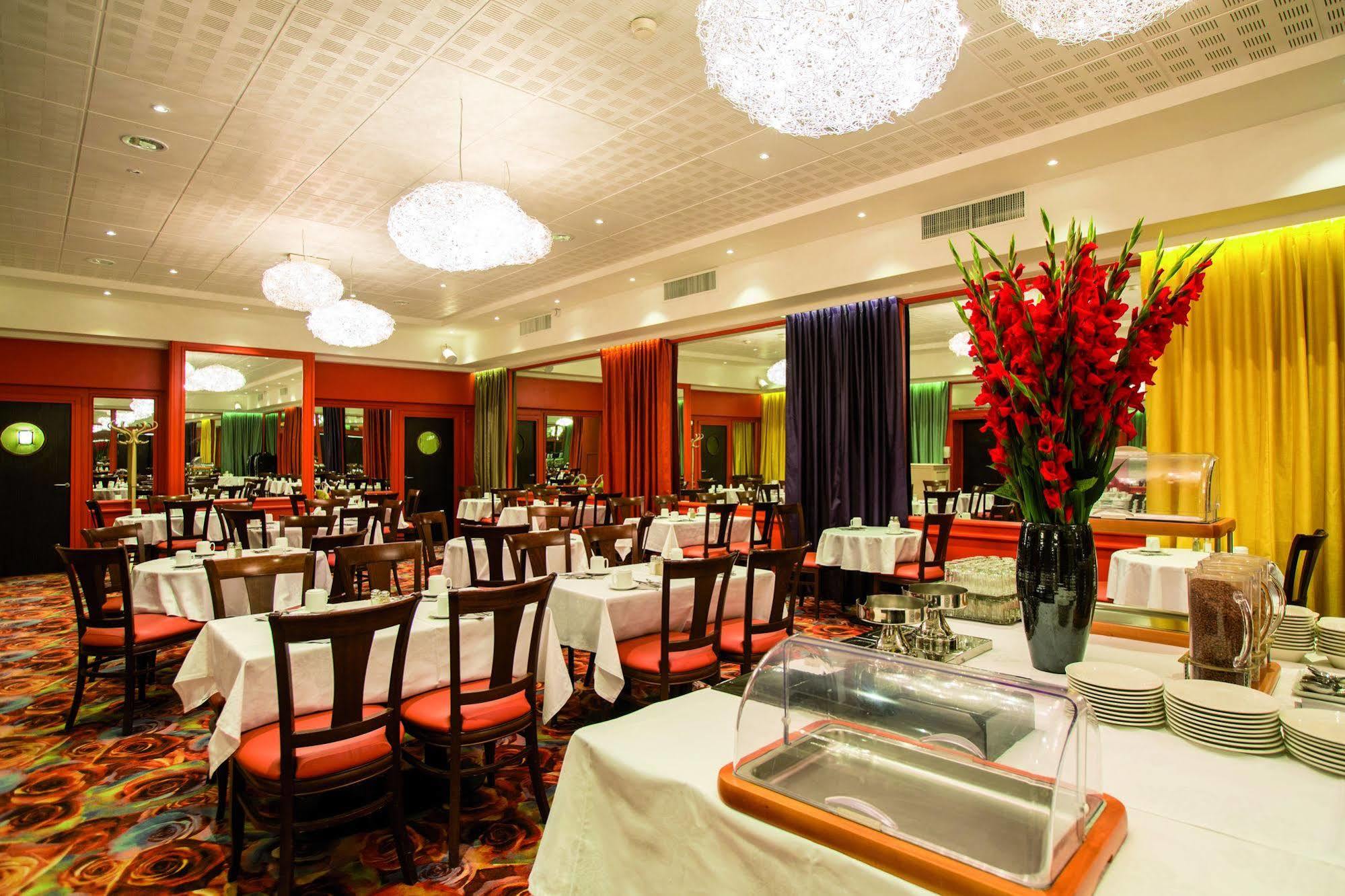 Bleues Provinces Opera Hotel