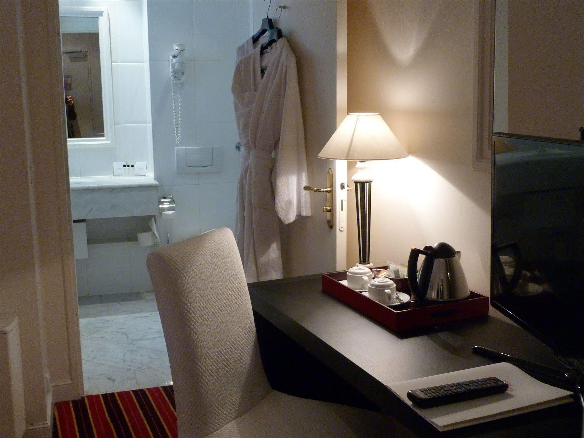 Vignon Hotel