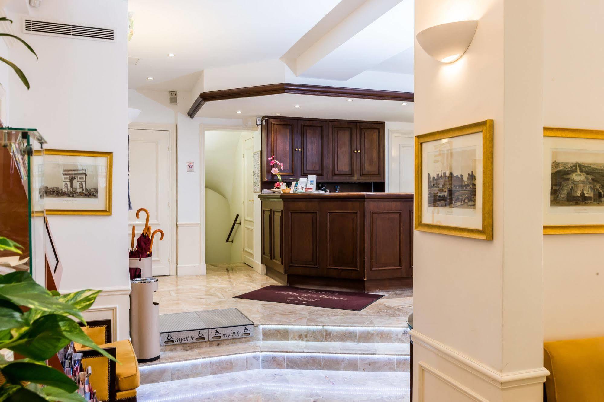 Austin's Arts Et Metiers Hotel 3*