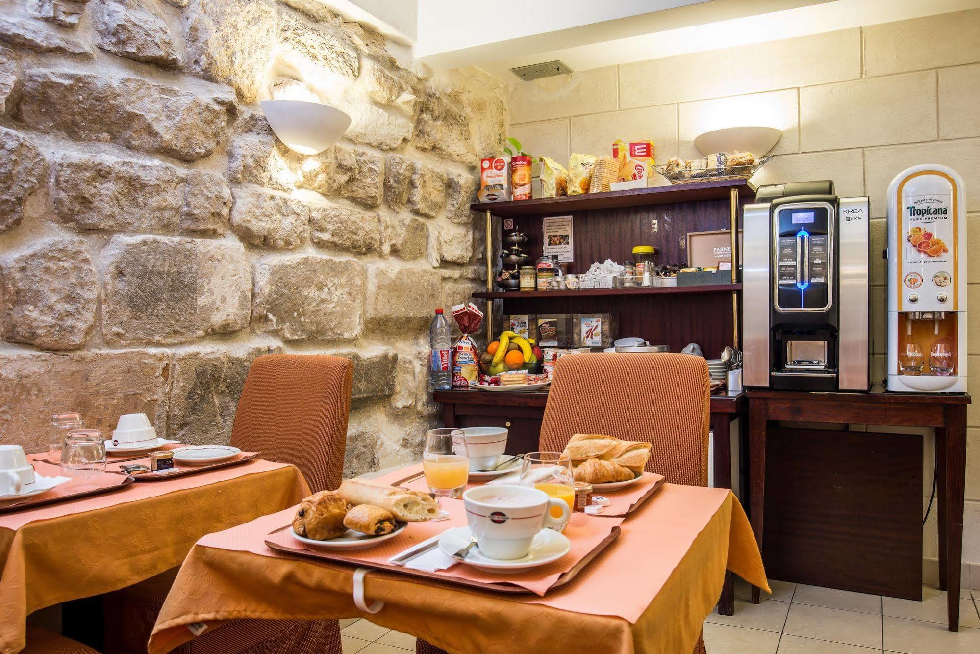Hotel Austin's Arts Et Metiers 3*