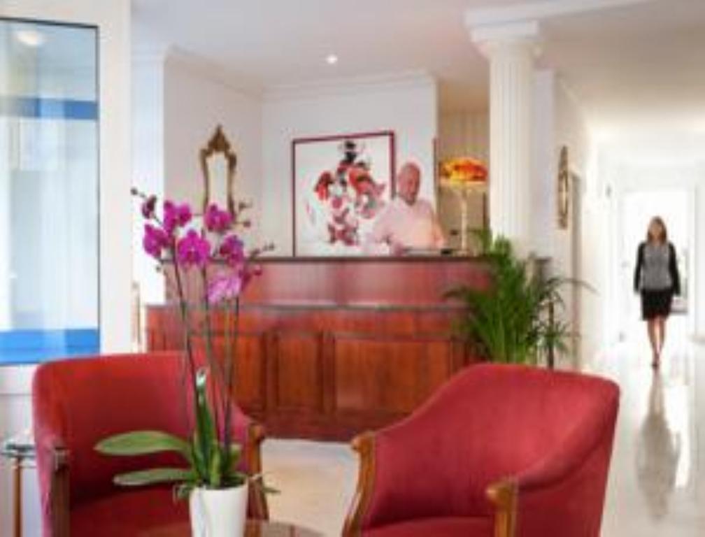 Vic Eiffel Hotel