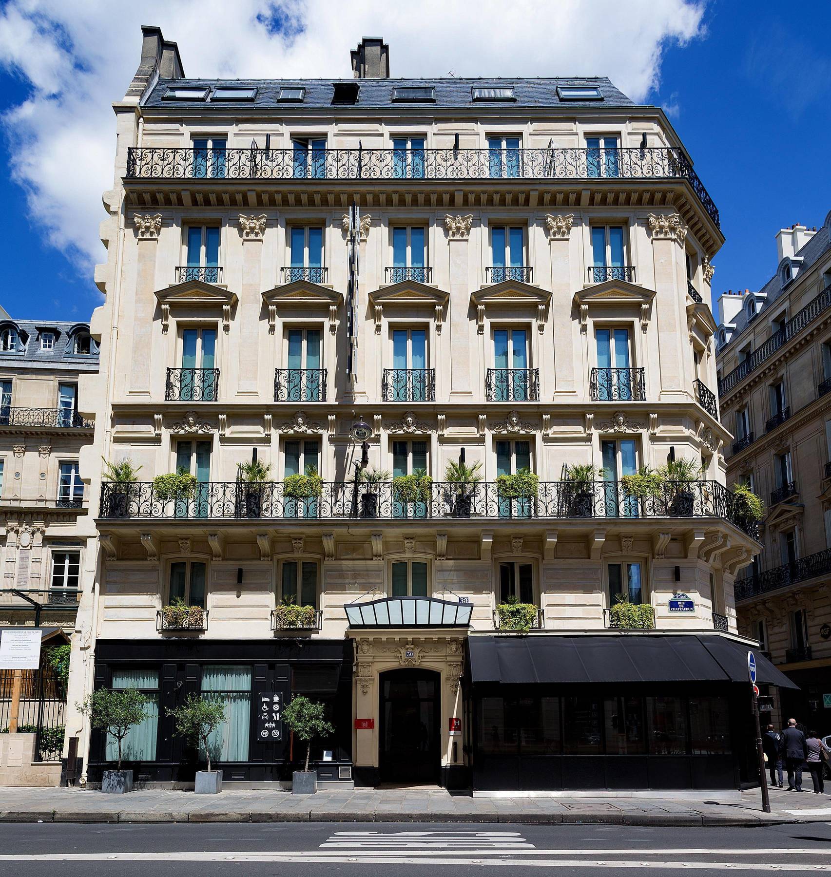 Hotel Chateaudun Opéra Parigi