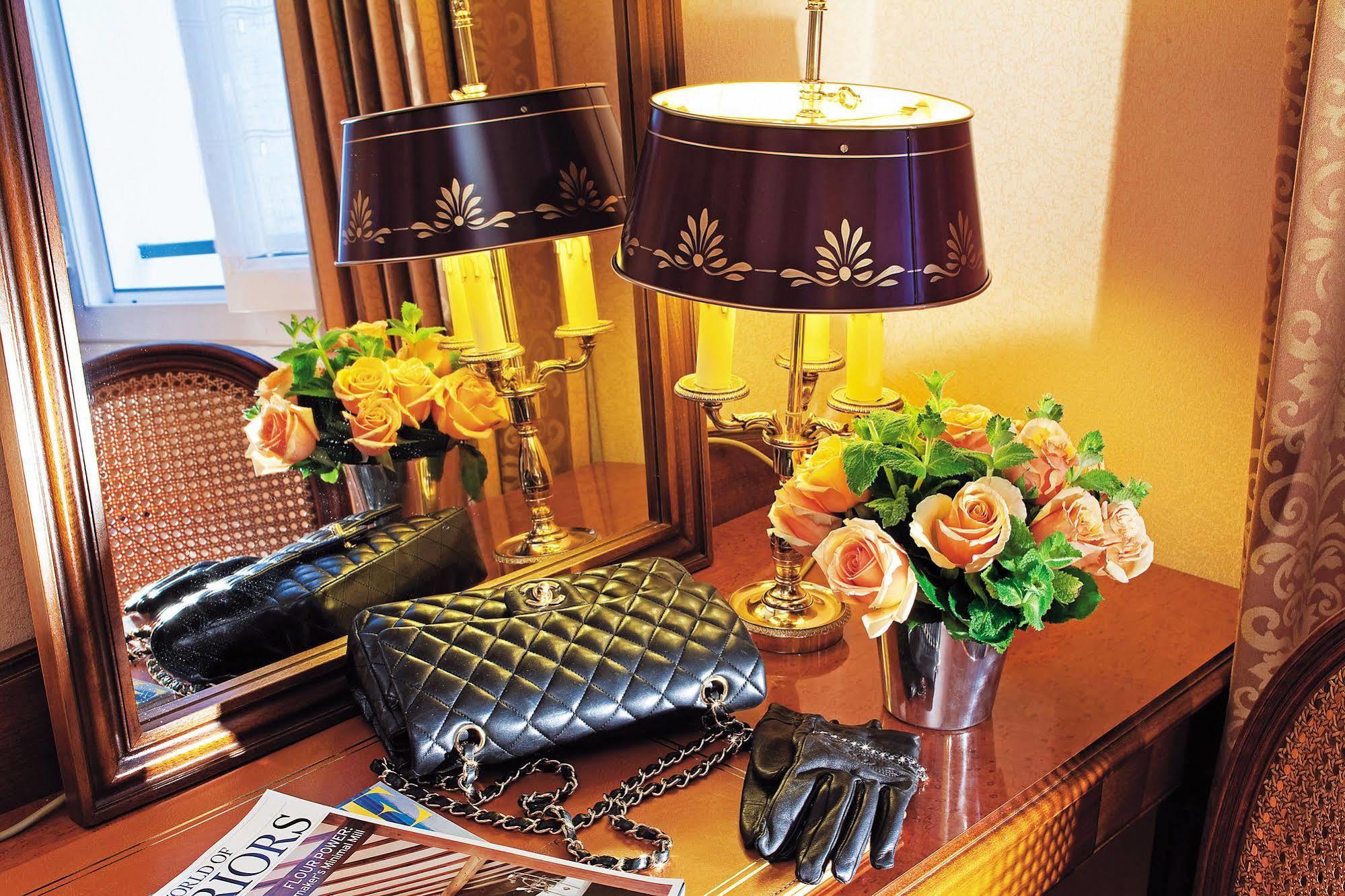 Hotel De Varenne 4*