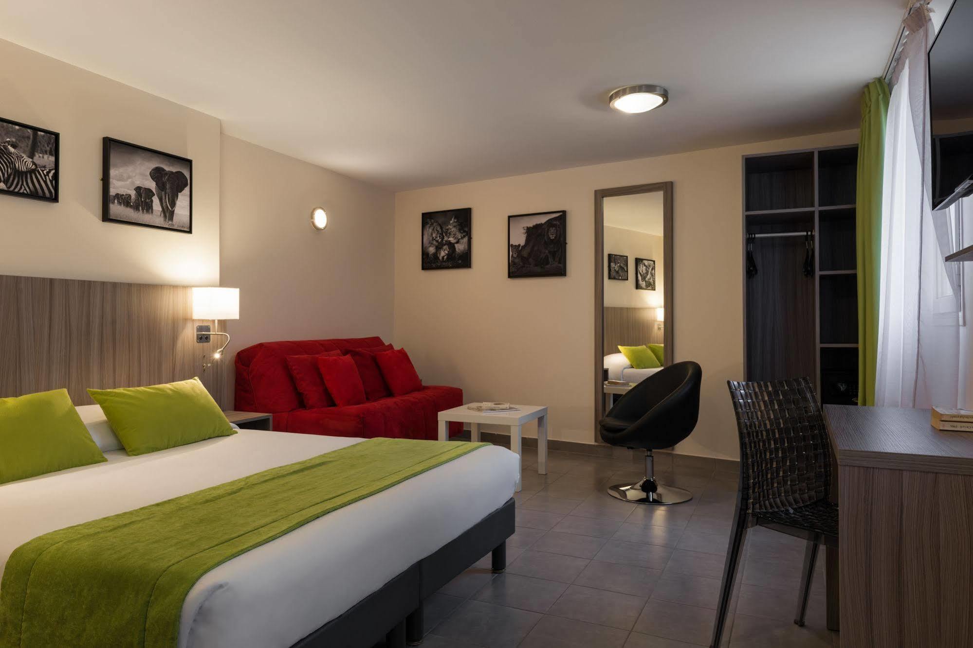 Reims Hotel 2*