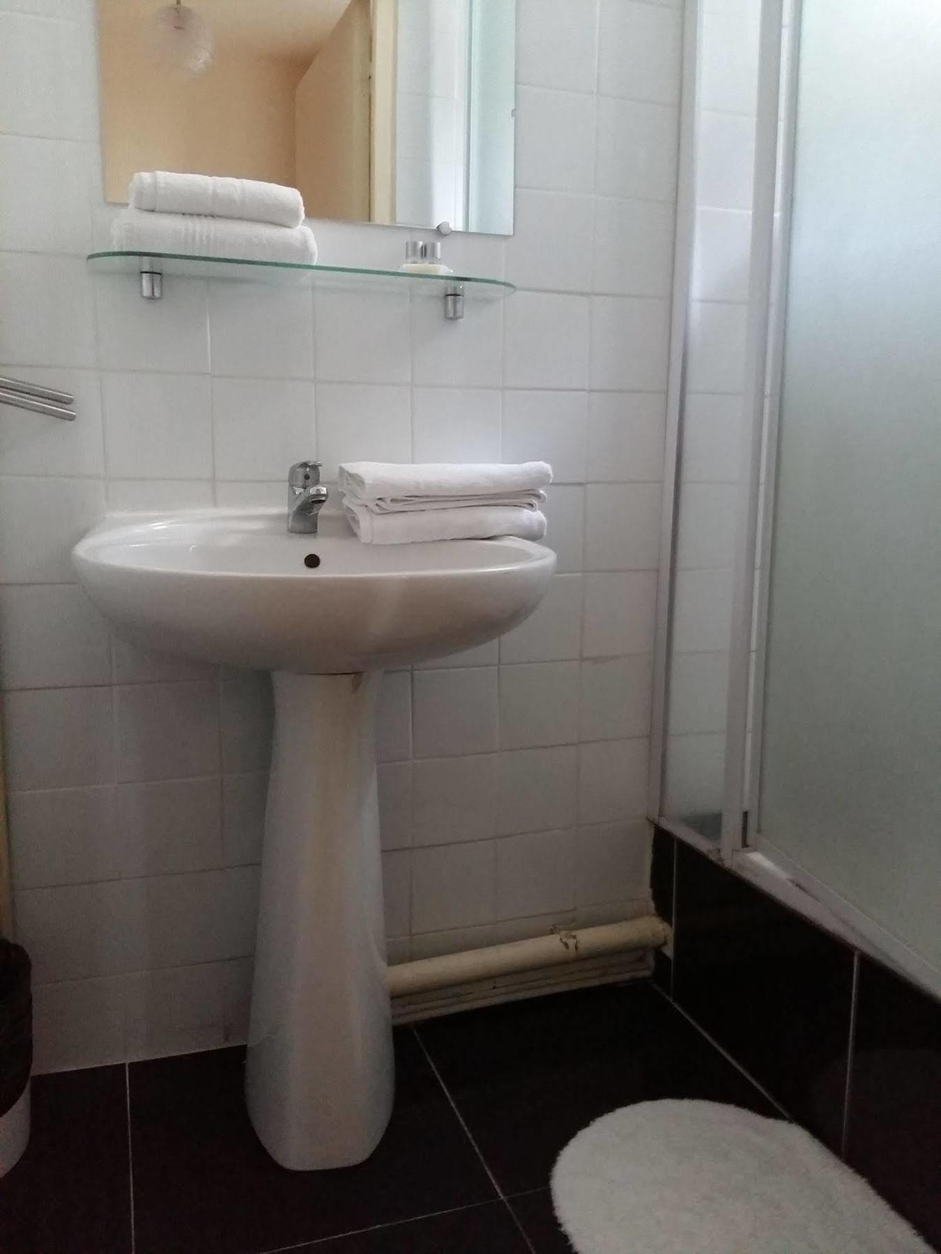 Hotel Du Metro 3*