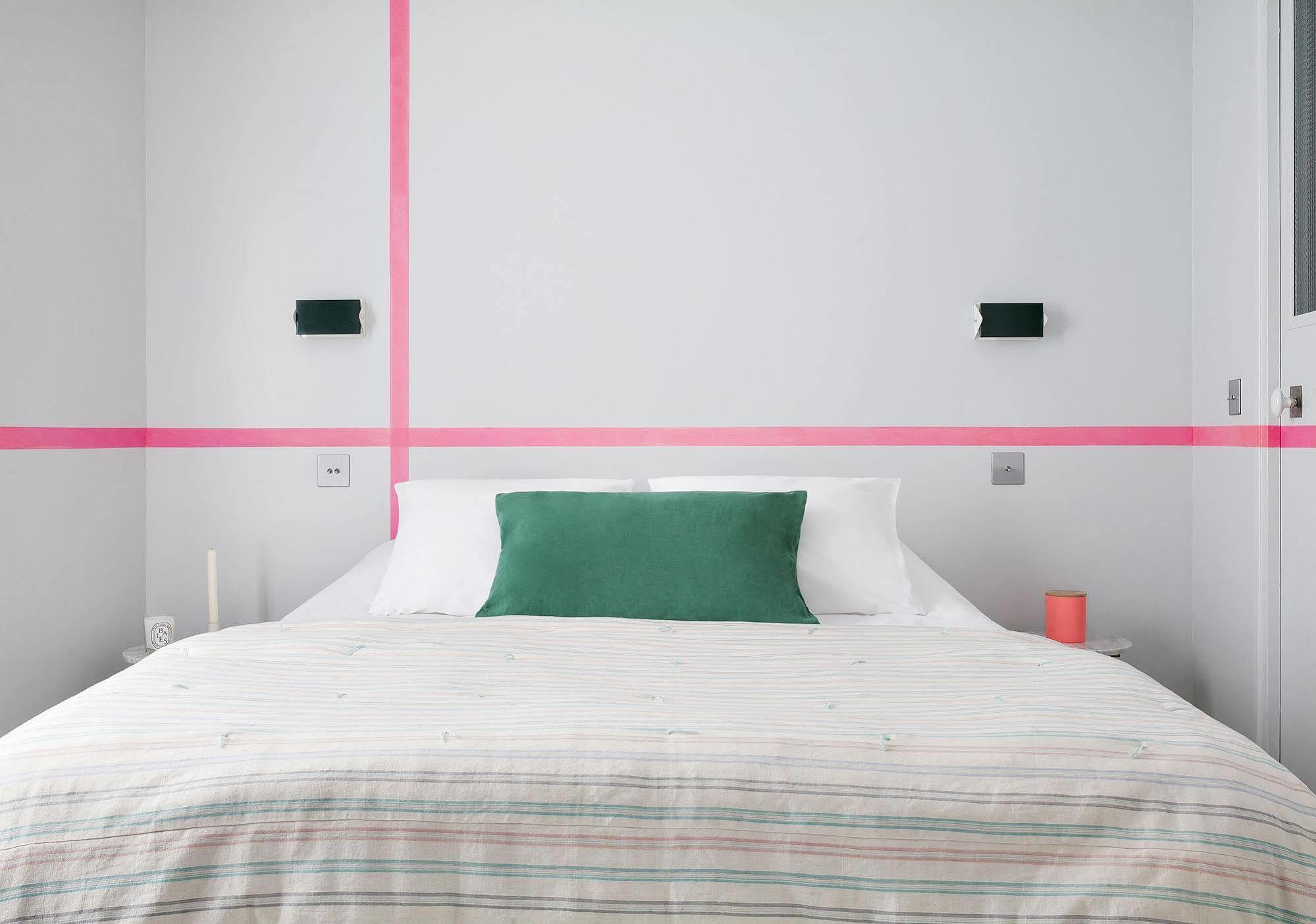 Henriette Hotel Parigi